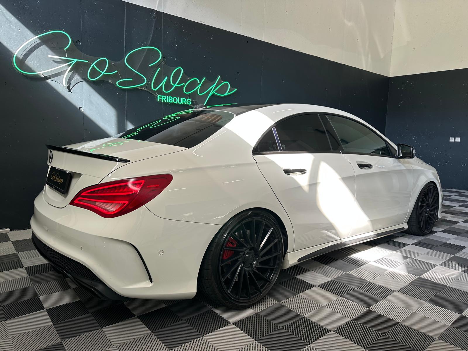 MERCEDES-BENZ CLA 45 AMG 4Matic Speedshift-image-5