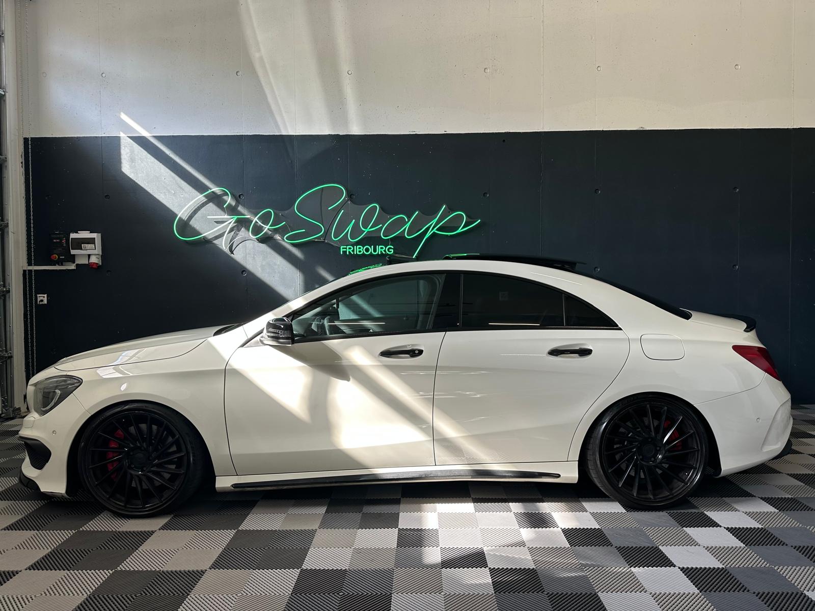MERCEDES-BENZ CLA 45 AMG 4Matic Speedshift-image-2