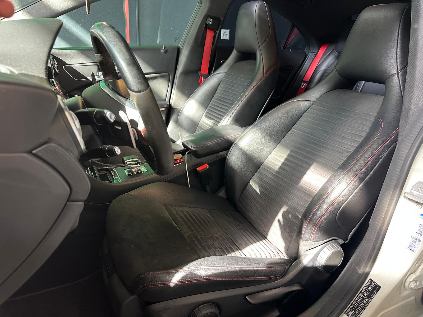 MERCEDES-BENZ CLA 45 AMG 4Matic Speedshift-image-10