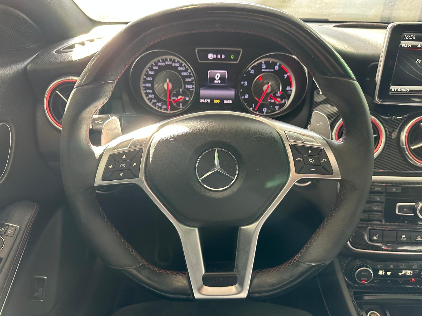MERCEDES-BENZ CLA 45 AMG 4Matic Speedshift-image-17