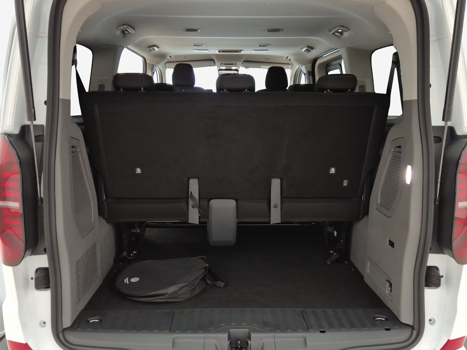 VW Caravelle 2.5TSI eHYBRID Edition 16,5kWh 8Aut.-image-12