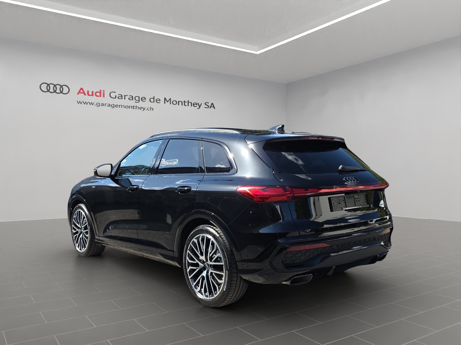 AUDI Q5 TFSI quatto 200 kW S-tronic-image-5