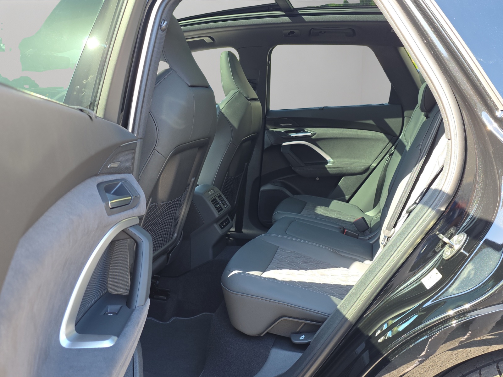 AUDI Q5 TFSI quatto 200 kW S-tronic-image-8