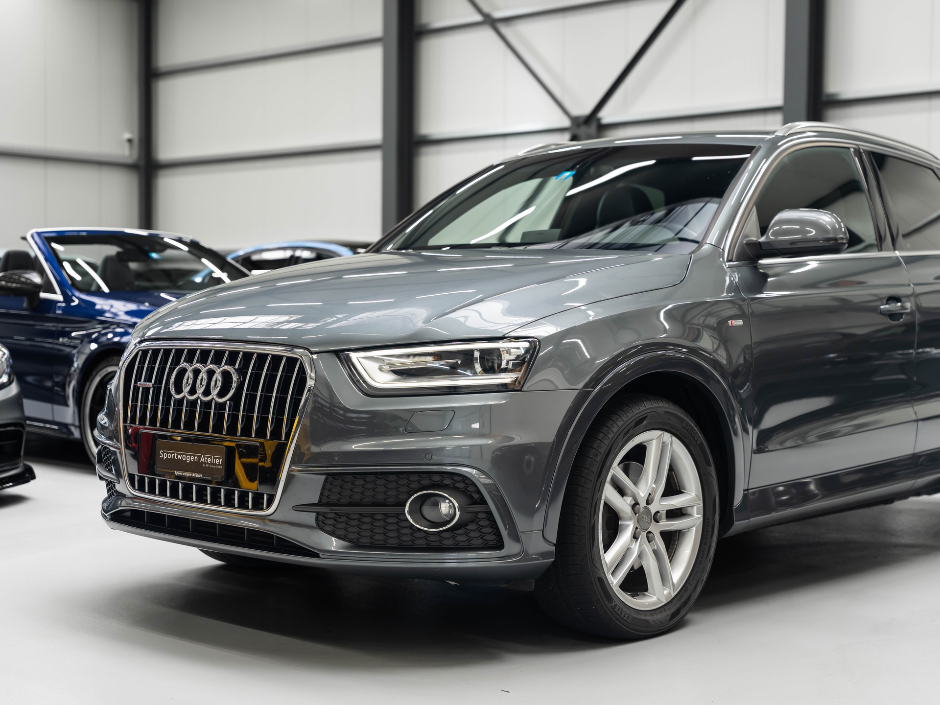 AUDI Q3 2.0 TDI quattro S-tronic-image-12