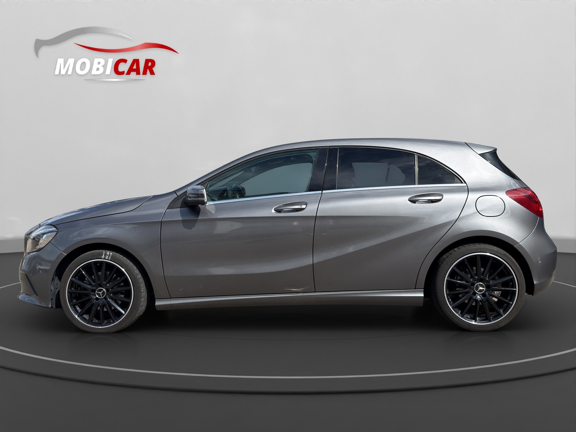 MERCEDES-BENZ A 180 Urban-image-1