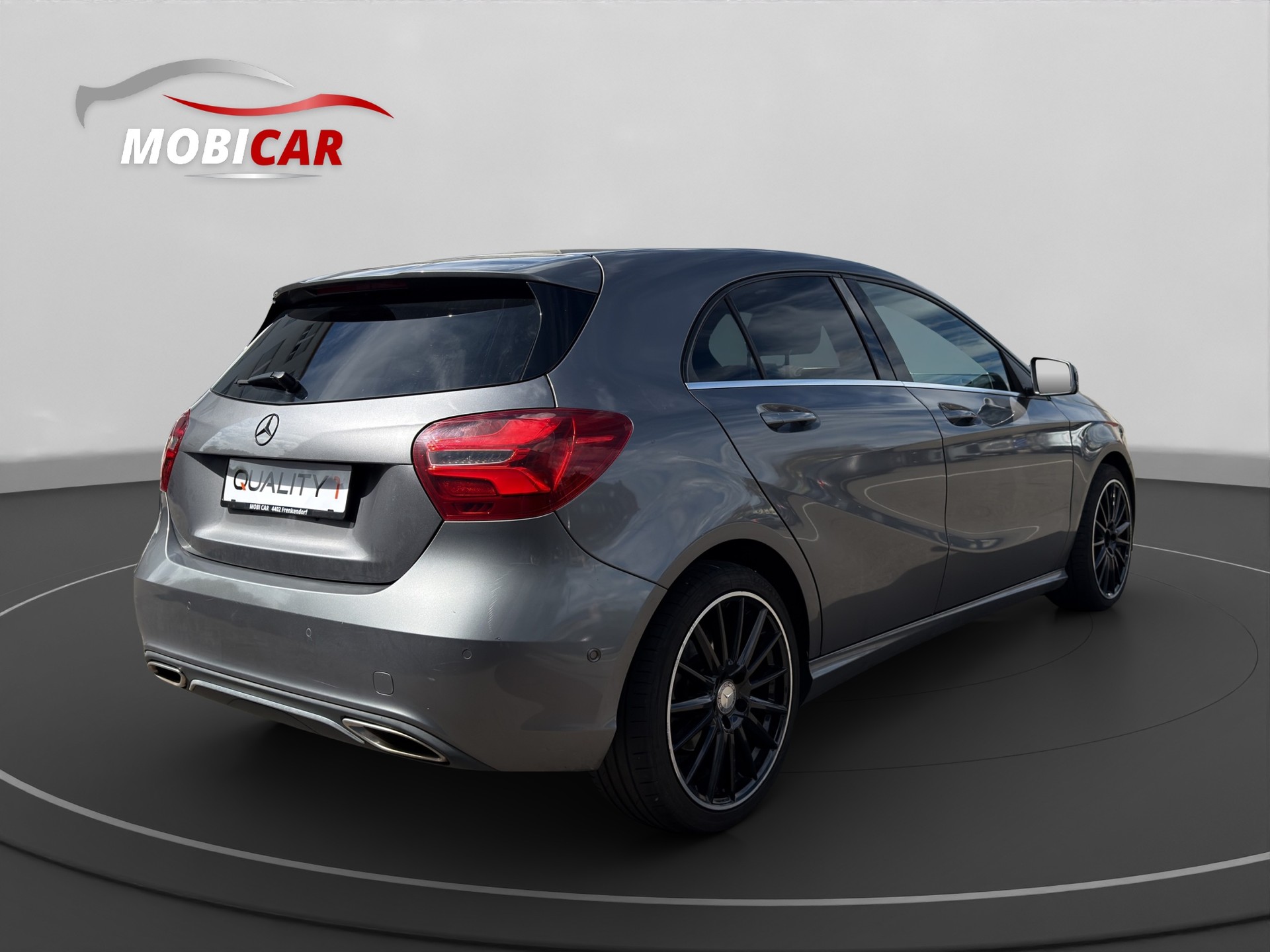 MERCEDES-BENZ A 180 Urban-image-4