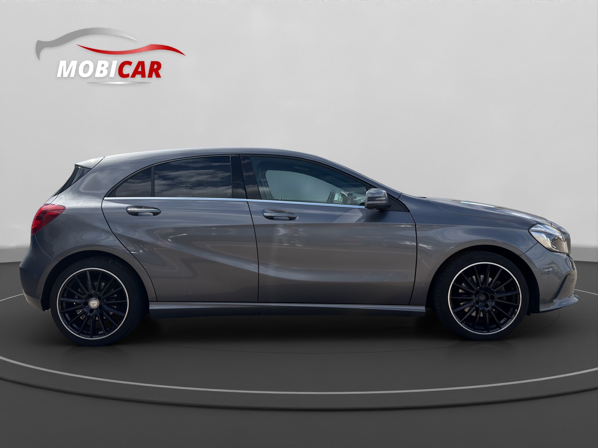 MERCEDES-BENZ A 180 Urban-image-5
