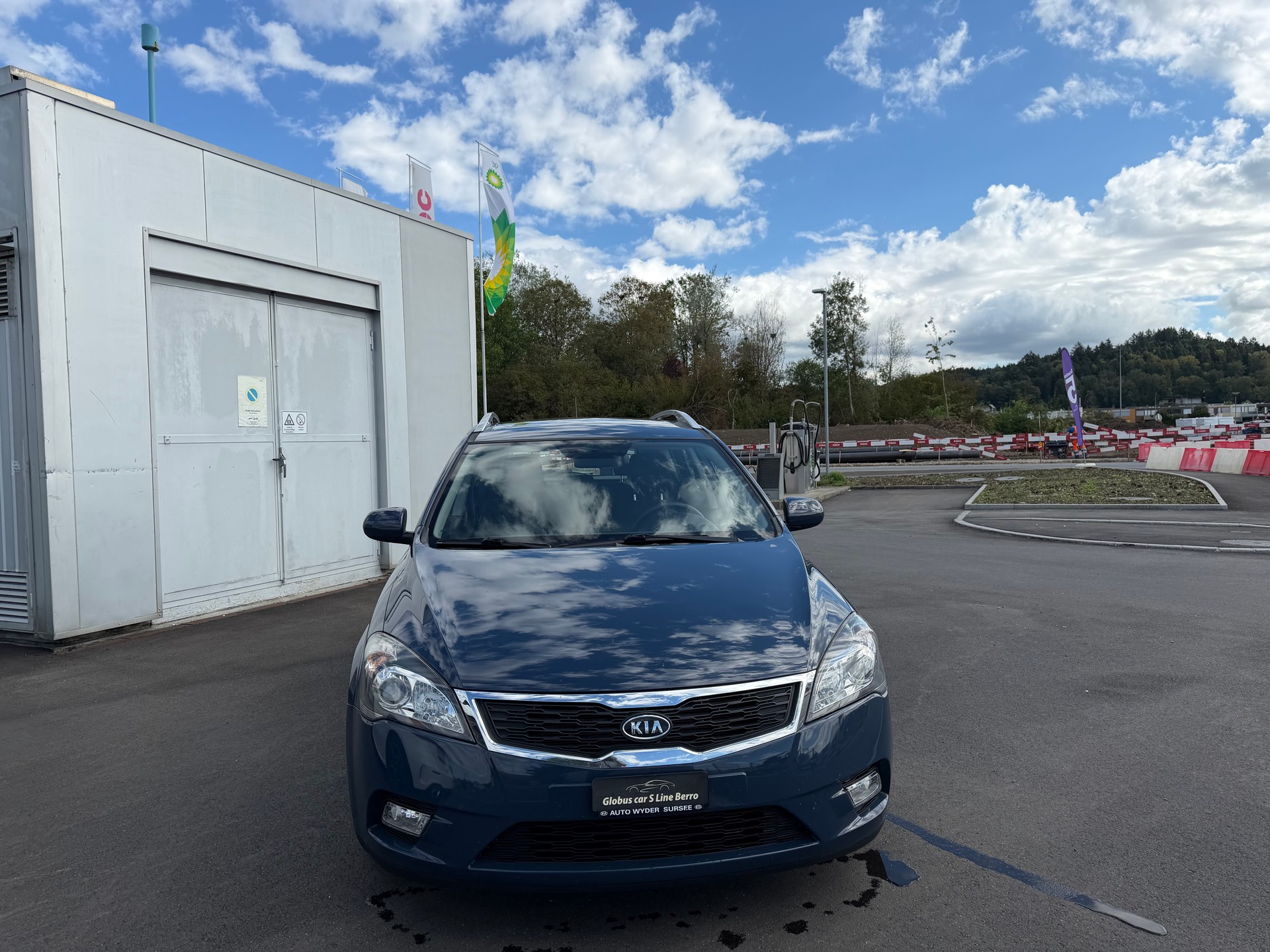 KIA Cee'd Sporty Wagon 1.4 16V Basic-image-0
