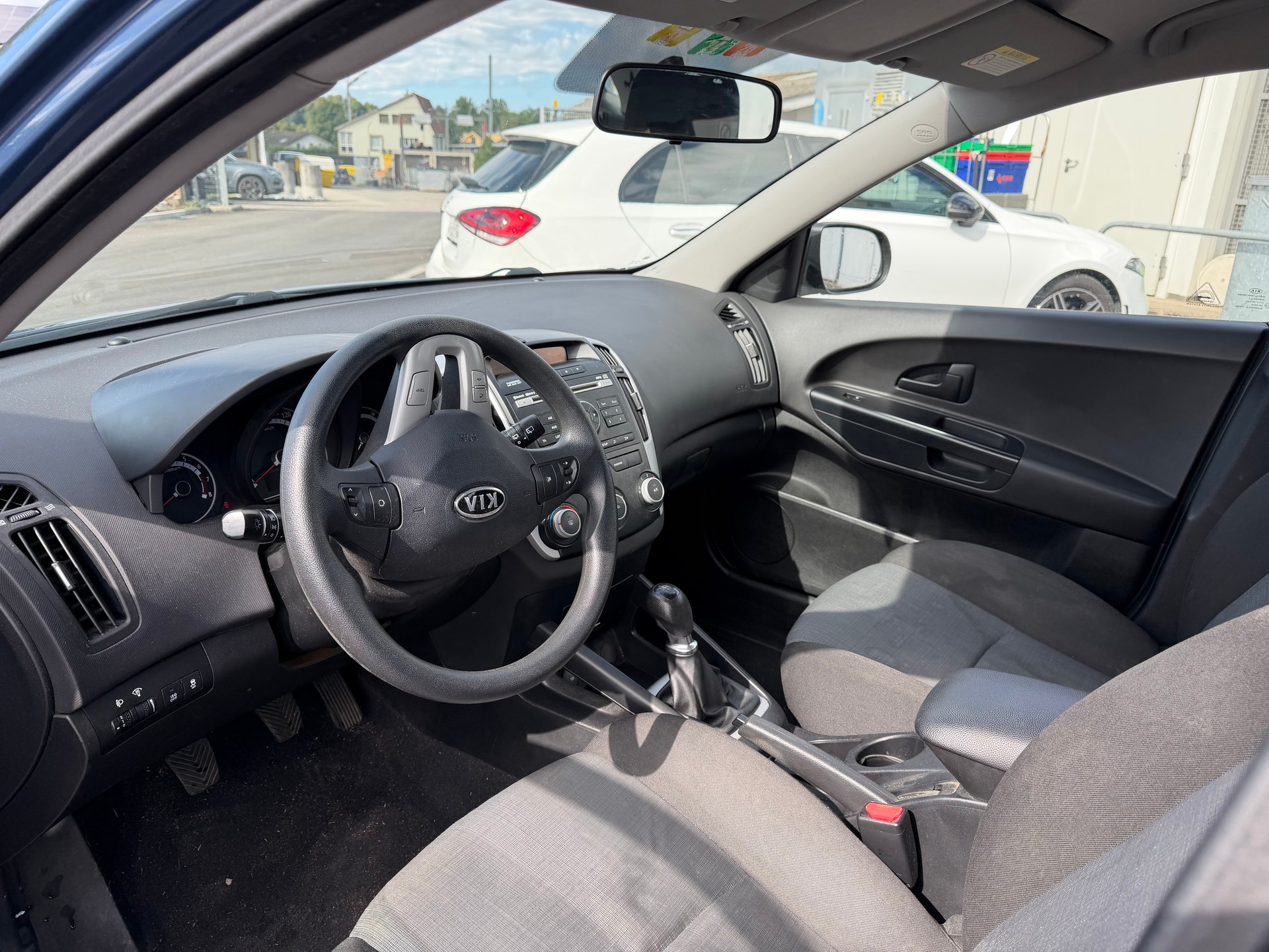KIA Cee'd Sporty Wagon 1.4 16V Basic-image-7