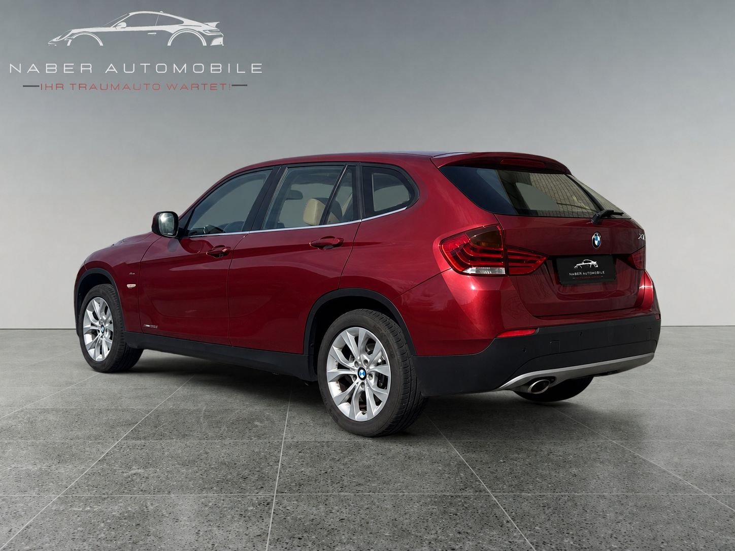 BMW X1 xDrive 23d Steptronic *AB MFK*AB SERVICE*AHK*8-FACH*ALLRAD*GEPFLEGT*-image-2