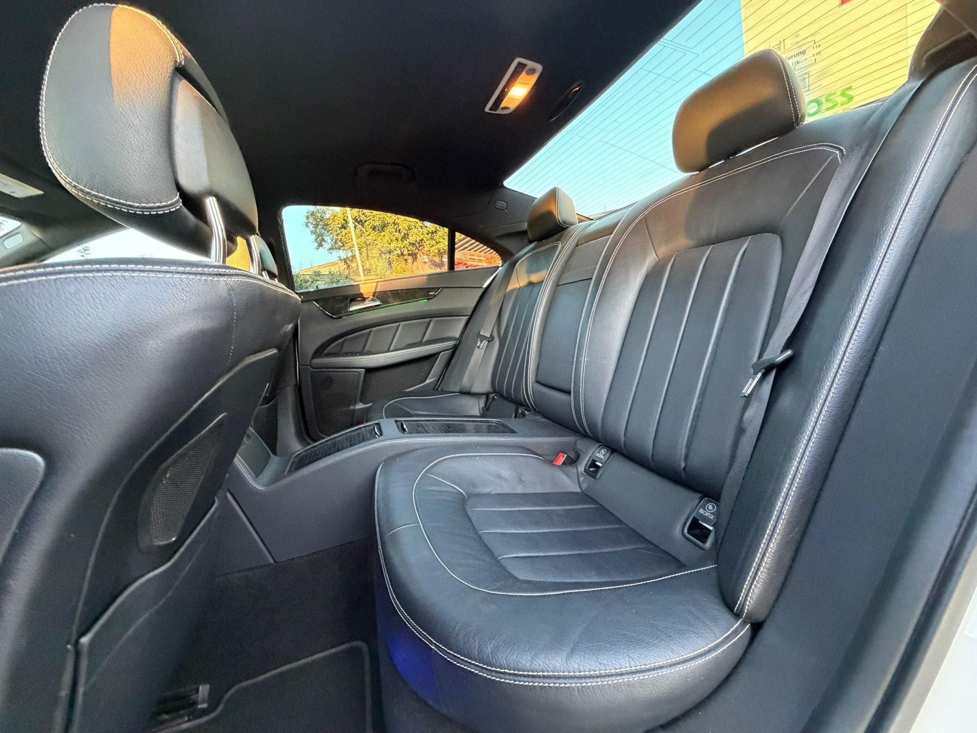 MERCEDES-BENZ CLS 250 BlueTEC 4Matic 7G-Tronic White&Black Edition-image-7