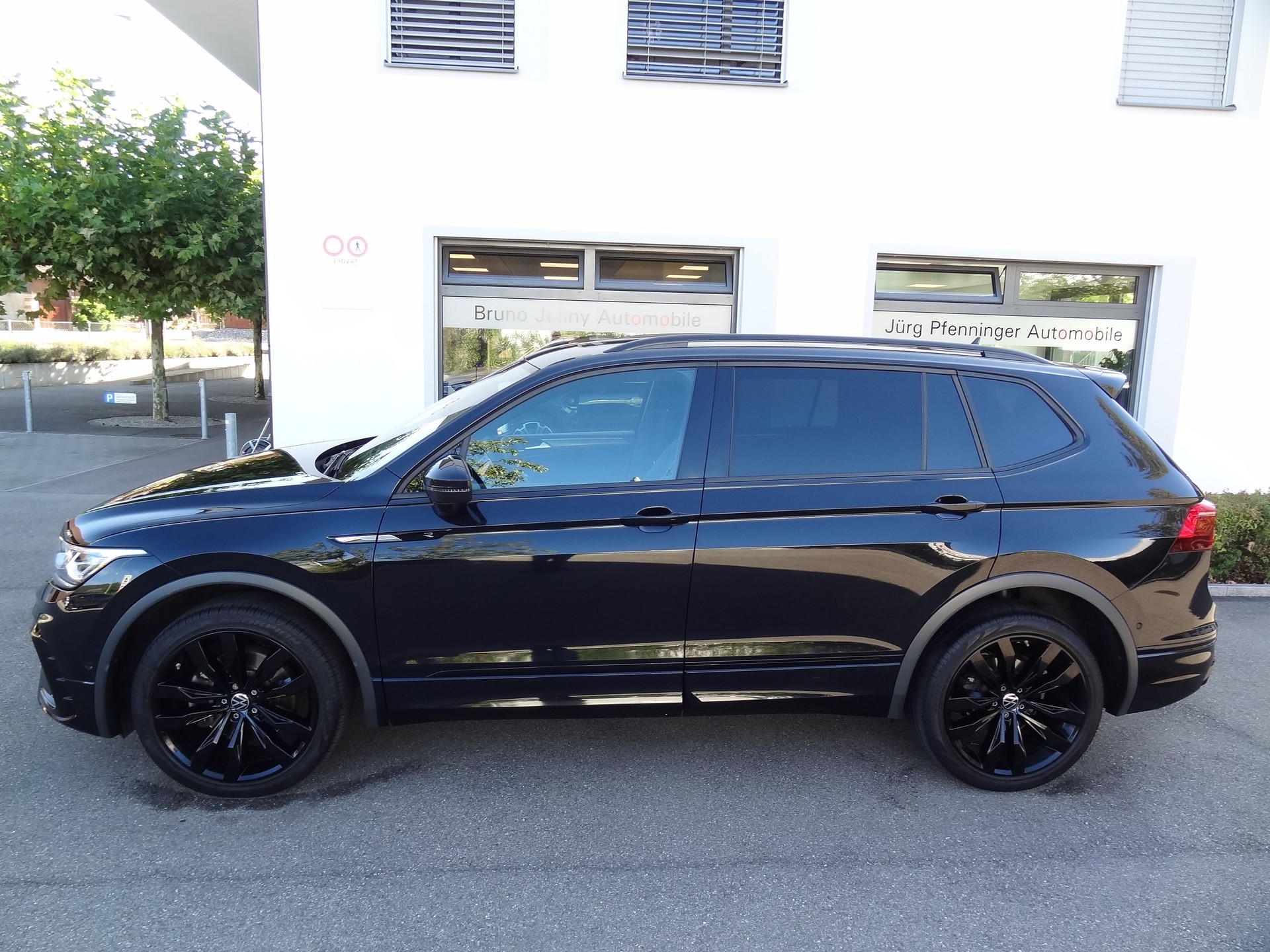 VW Tiguan Allspace 2.0 TDI SCR R-Line 4Motion DSG-showroom-element-1