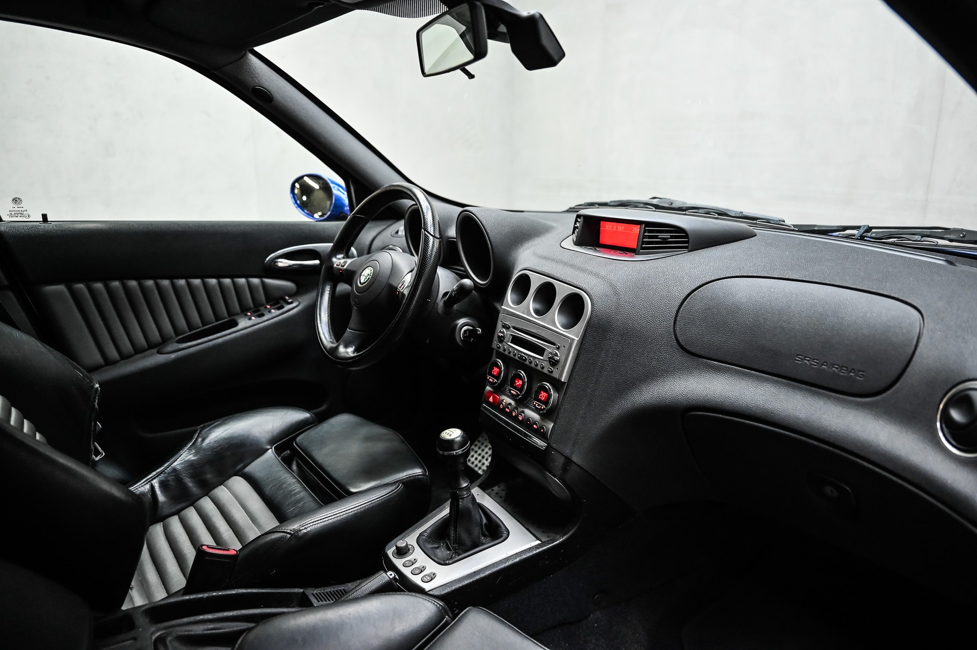 ALFA ROMEO 156 3.2 V6 24V GTA-image-22