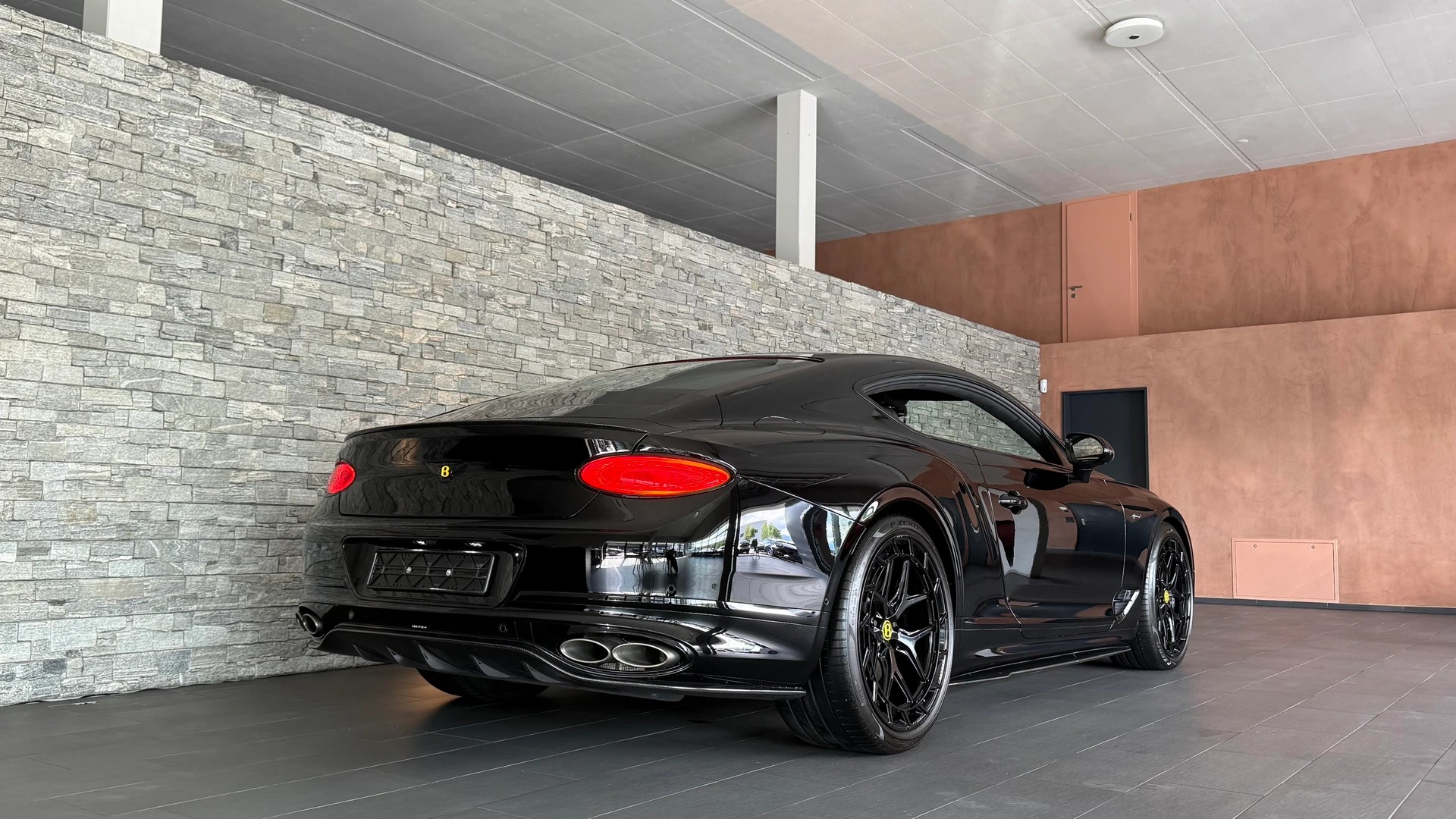 BENTLEY Continental GT 6.0 W12 Speed-showroom-element-2