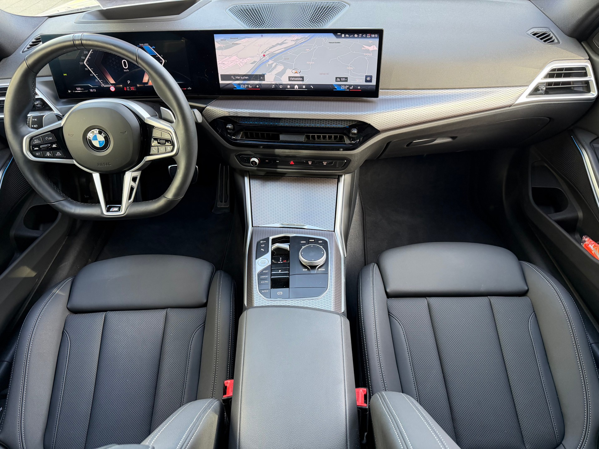 BMW 320d xDrive 48V Touring Steptronic M Sport-image-18