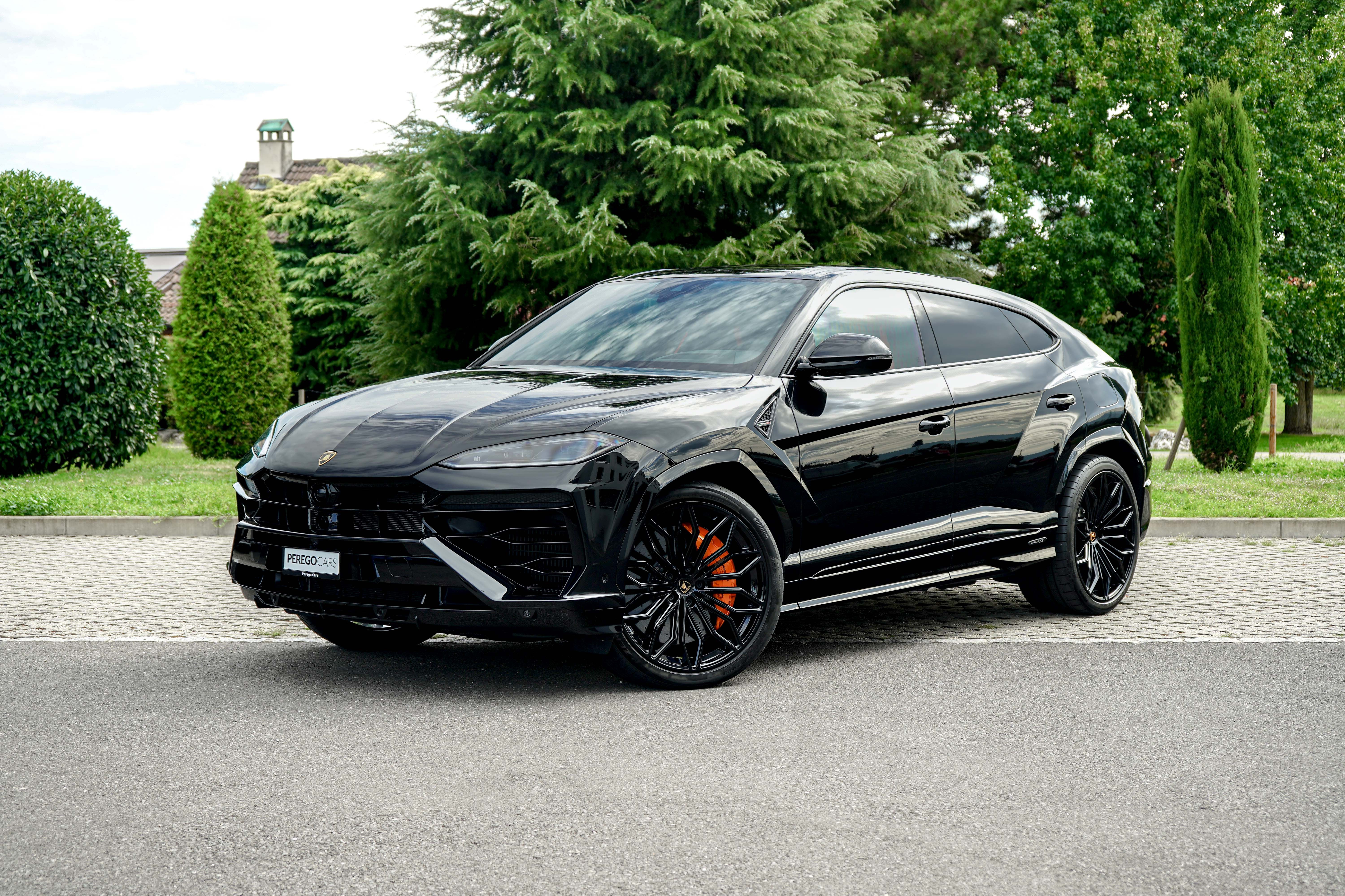 LAMBORGHINI URUS — slika 1