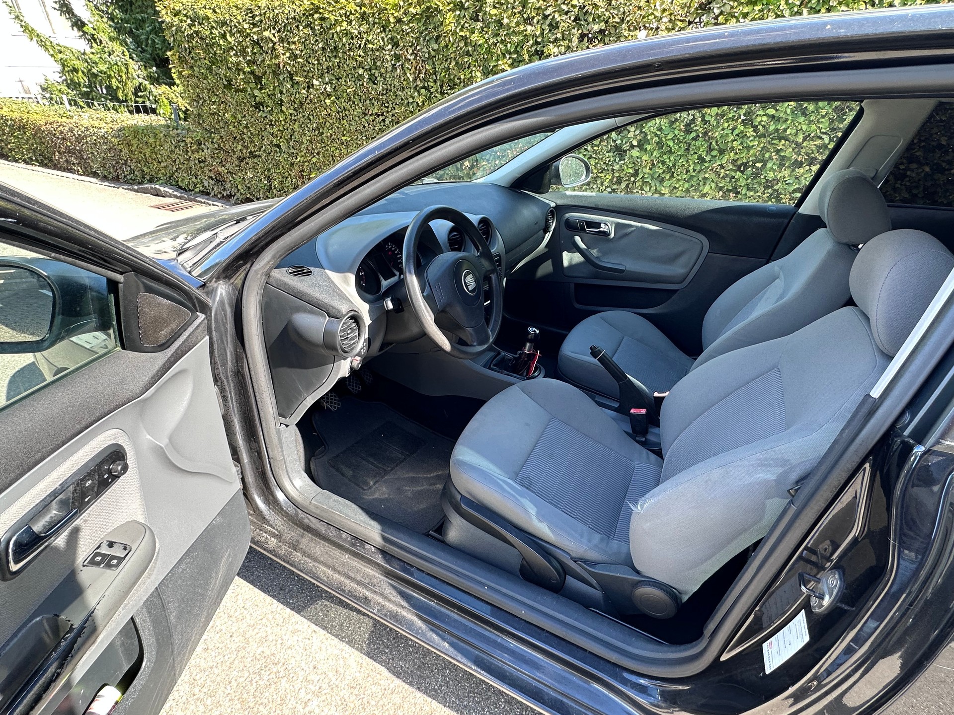 SEAT Ibiza 1.4 16V Stella-image-8