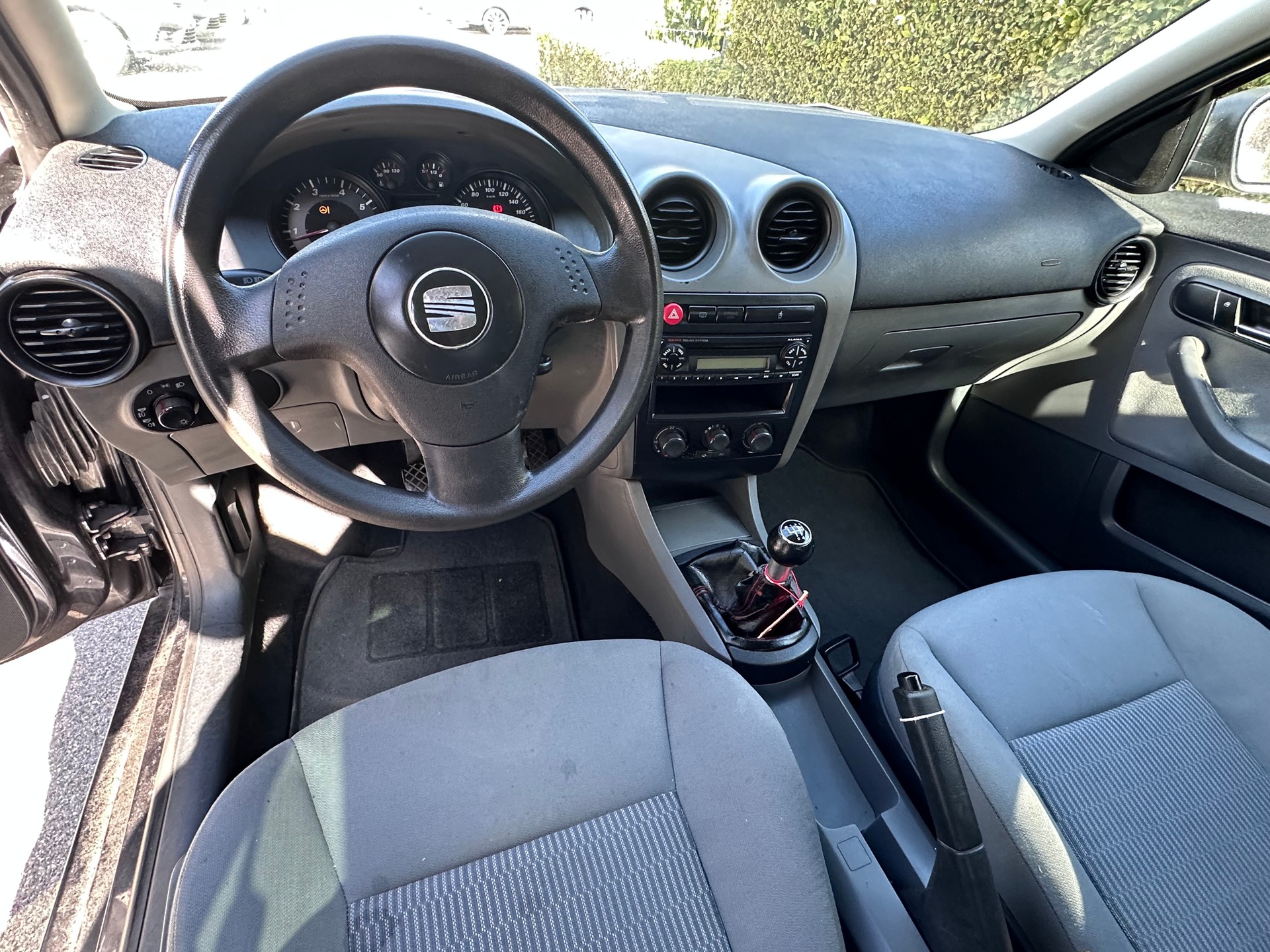SEAT Ibiza 1.4 16V Stella-image-6