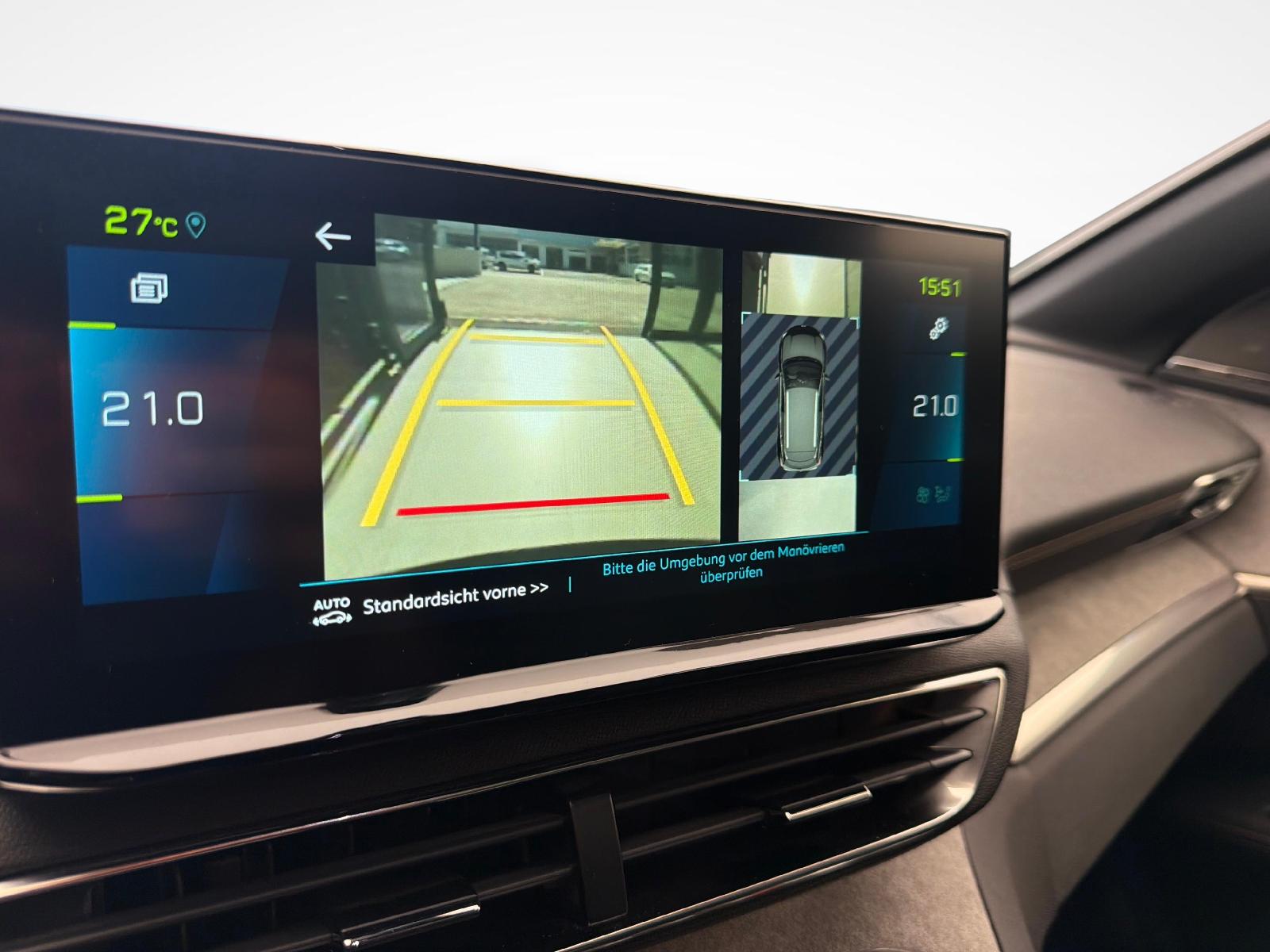 PEUGEOT 3008 1.6 Plug-in Hybrid4 GT-image-19