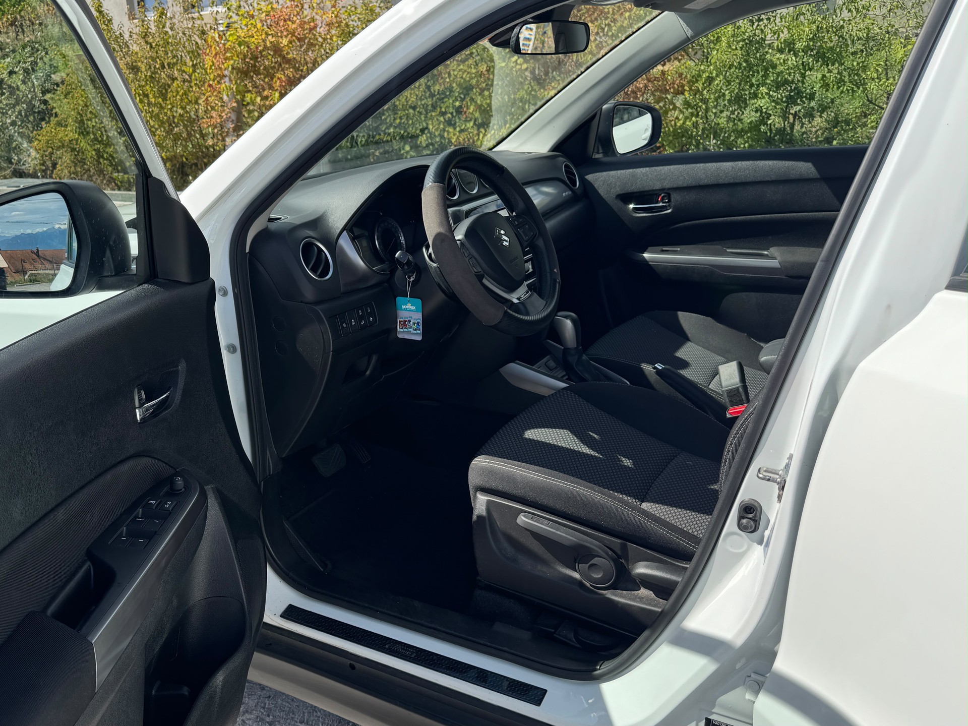 SUZUKI 1.4 T Compact+ Hybrid 4x4-image-4