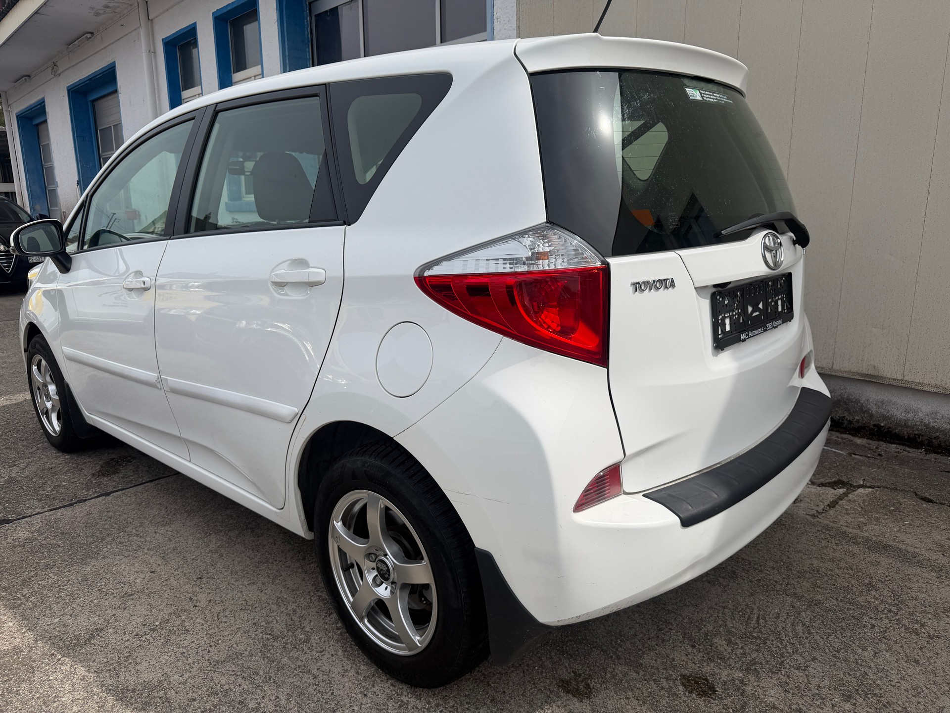 TOYOTA Verso-S 1.33 Linea Terra Multidrive S-image-4