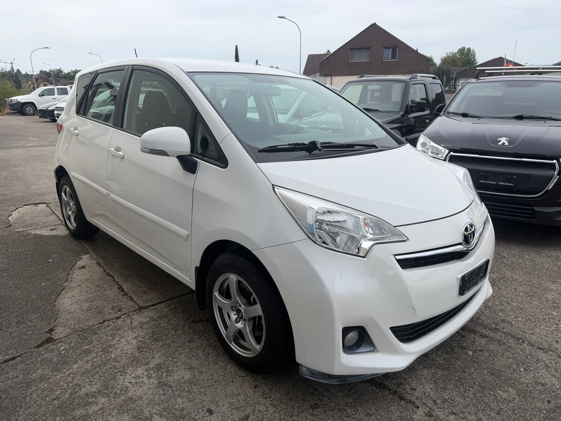 TOYOTA Verso-S 1.33 Linea Terra Multidrive S-image-1