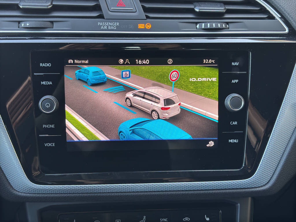 VW Touran 1.5 TSI Comfortline DSG-image-17