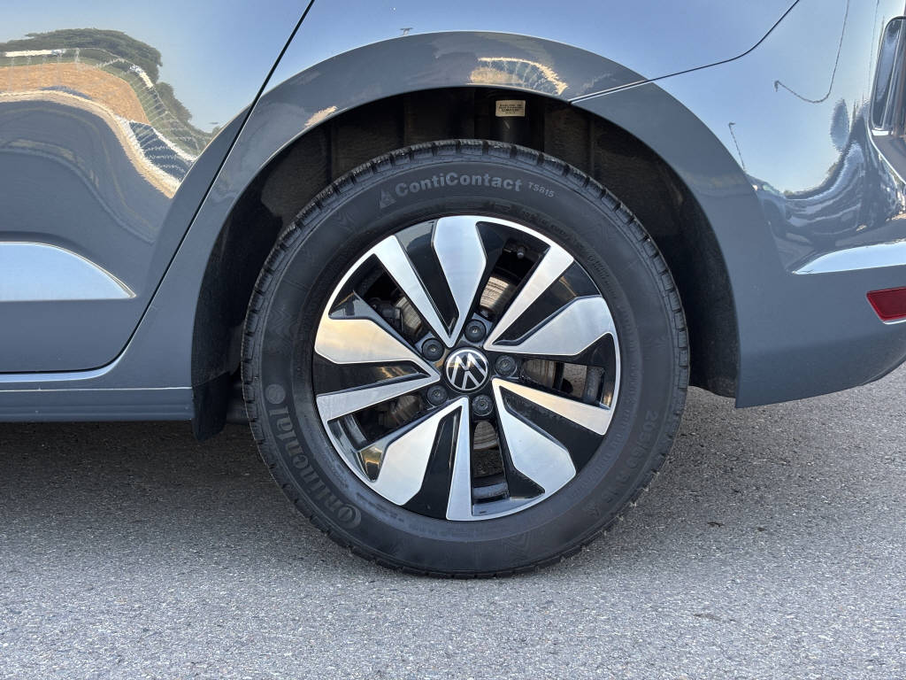 VW Touran 1.5 TSI Comfortline DSG-image-18