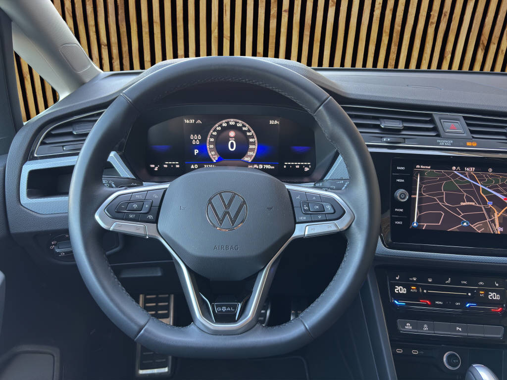 VW Touran 1.5 TSI Comfortline DSG-image-9