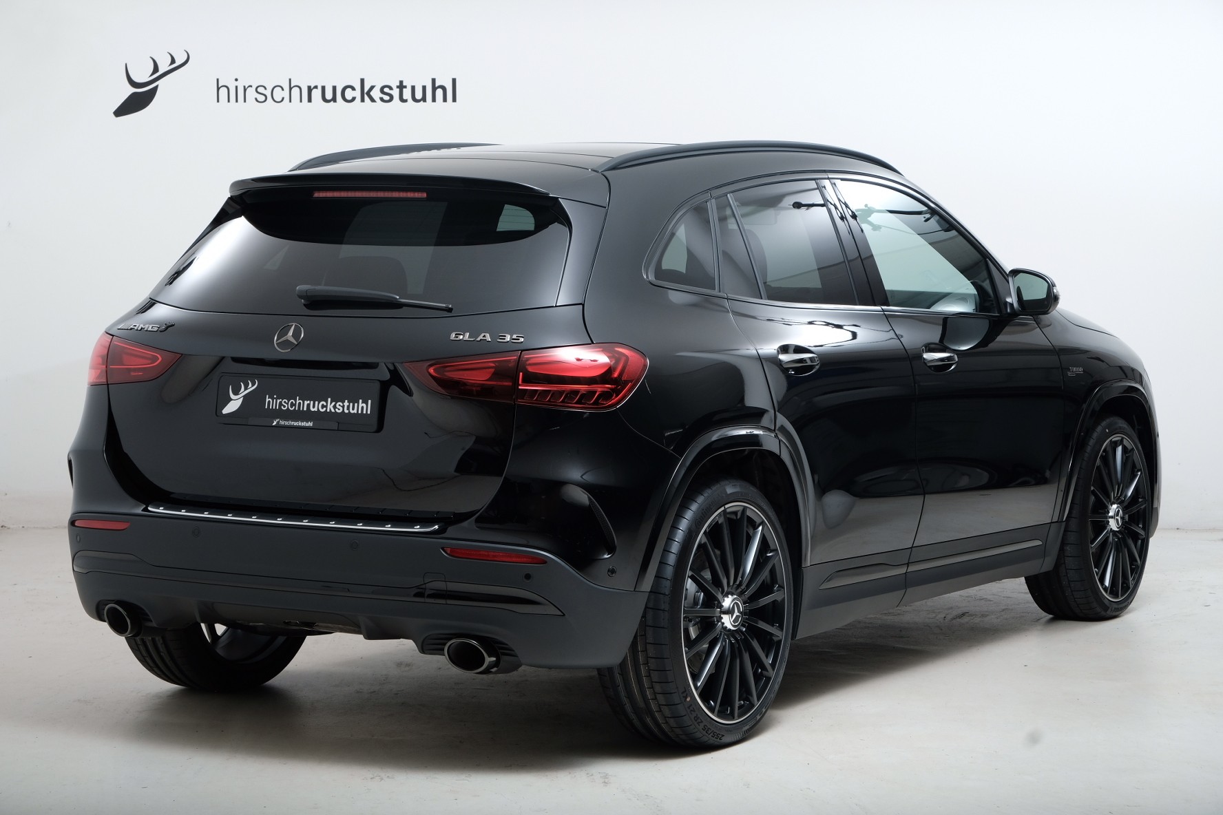MERCEDES-BENZ GLA 35 AMG 4matic H247-showroom-element-3