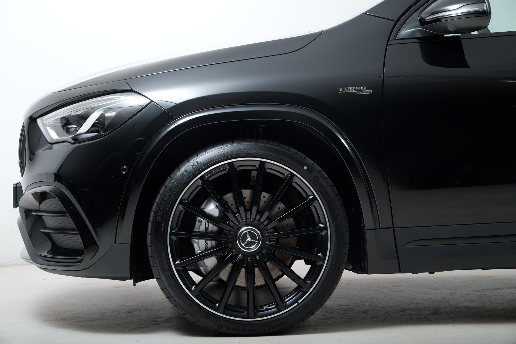 MERCEDES-BENZ GLA 35 AMG 4matic H247-showroom-element-2