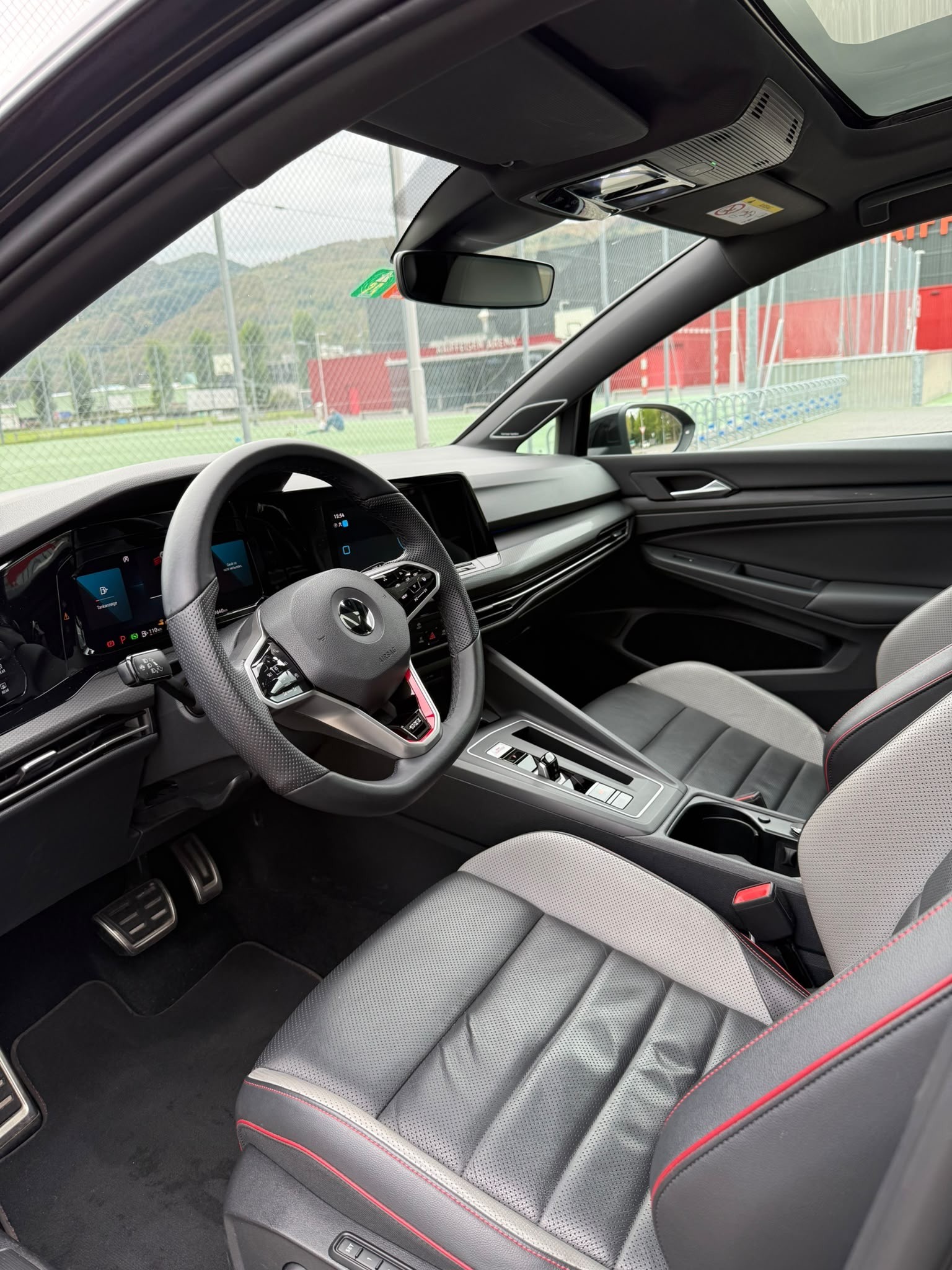 VW Golf 2.0 TSI GTI DSG-image-7