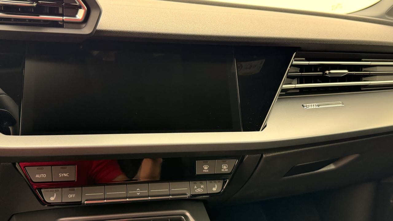 AUDI A3 Sportback 35 TFSI S line S-tronic-image-7