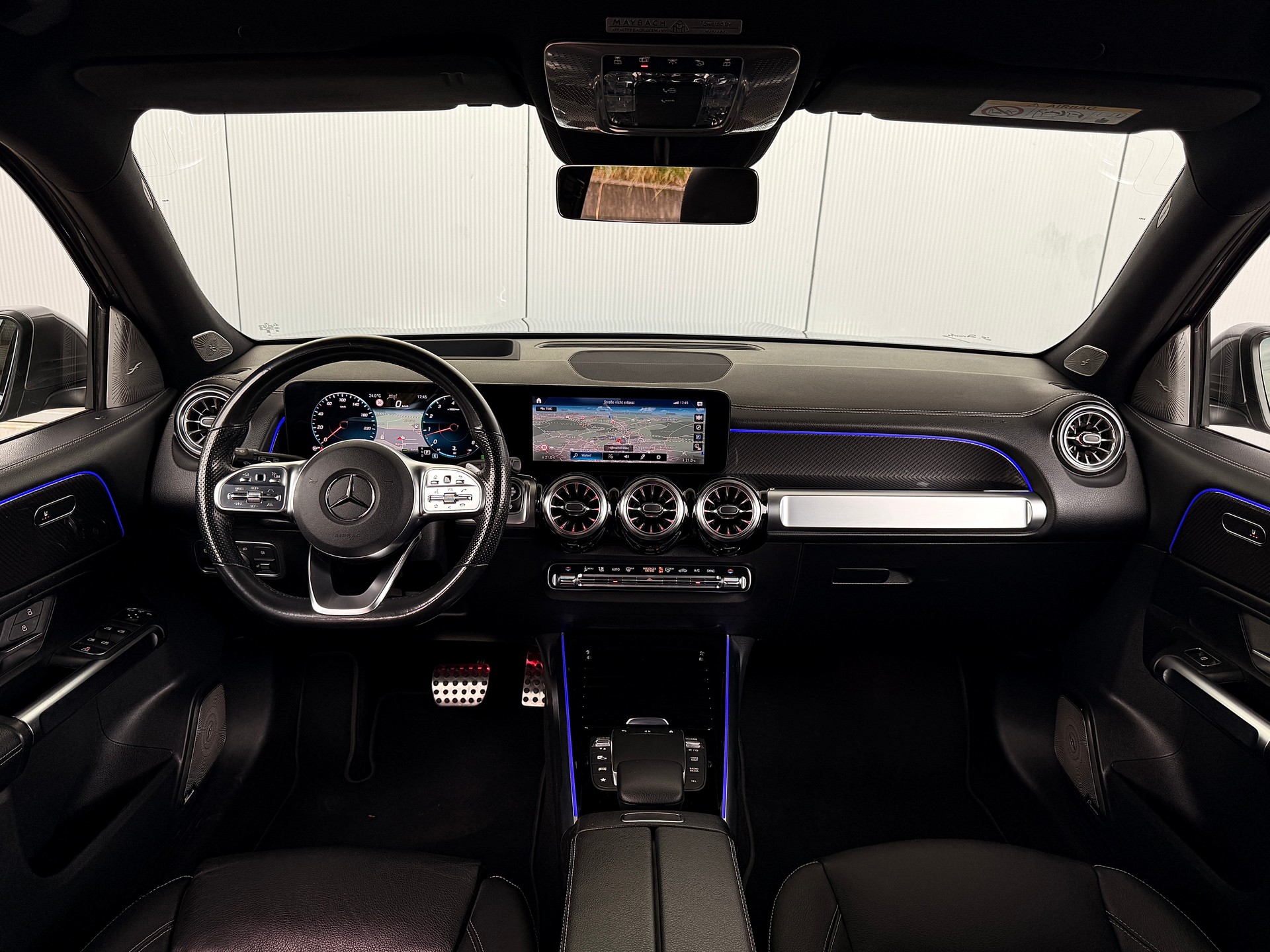 MERCEDES-BENZ GLB 250 4Matic AMG Line 8G-Tronic-image-9