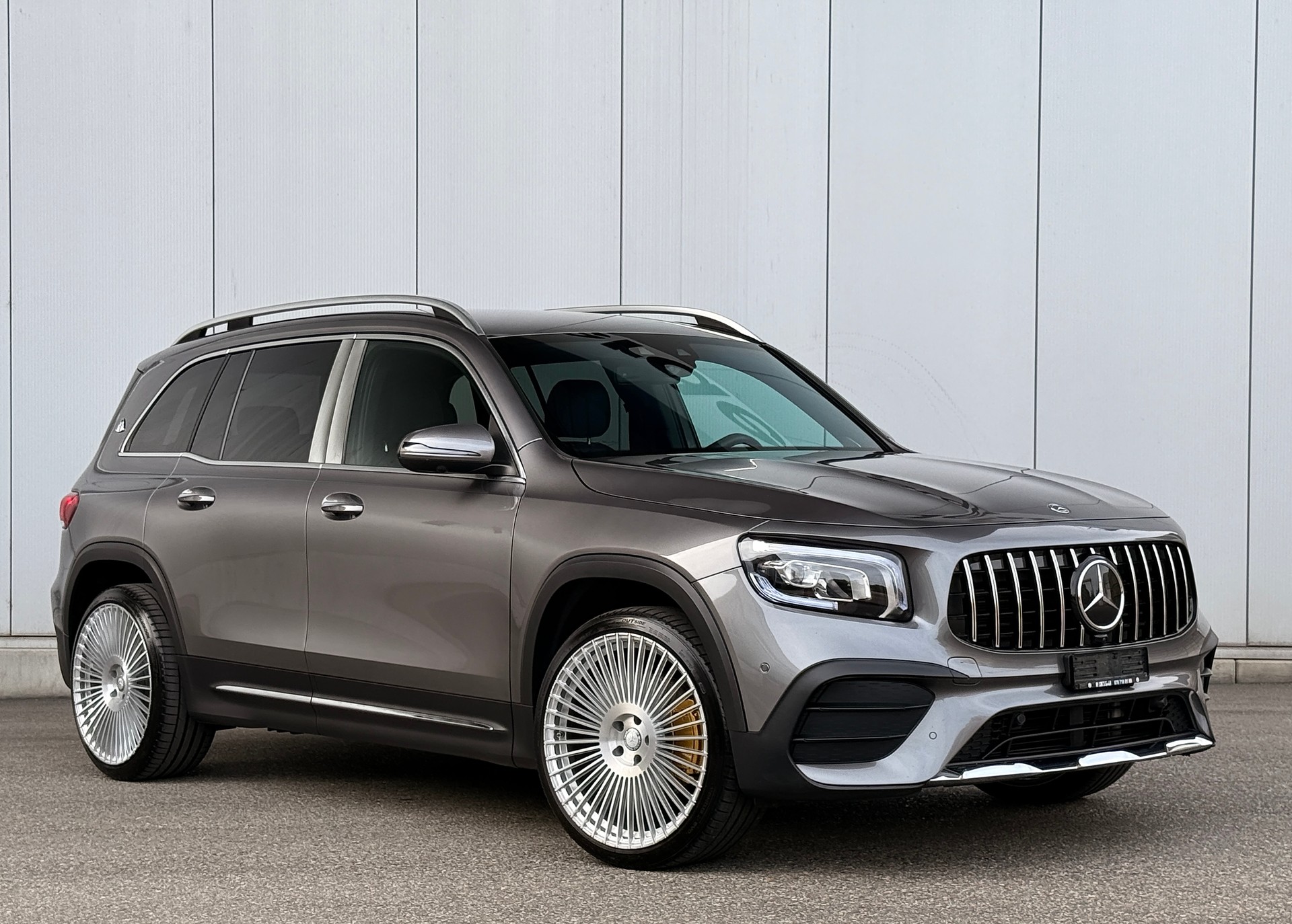MERCEDES-BENZ GLB 250 4Matic AMG Line 8G-Tronic-image-0
