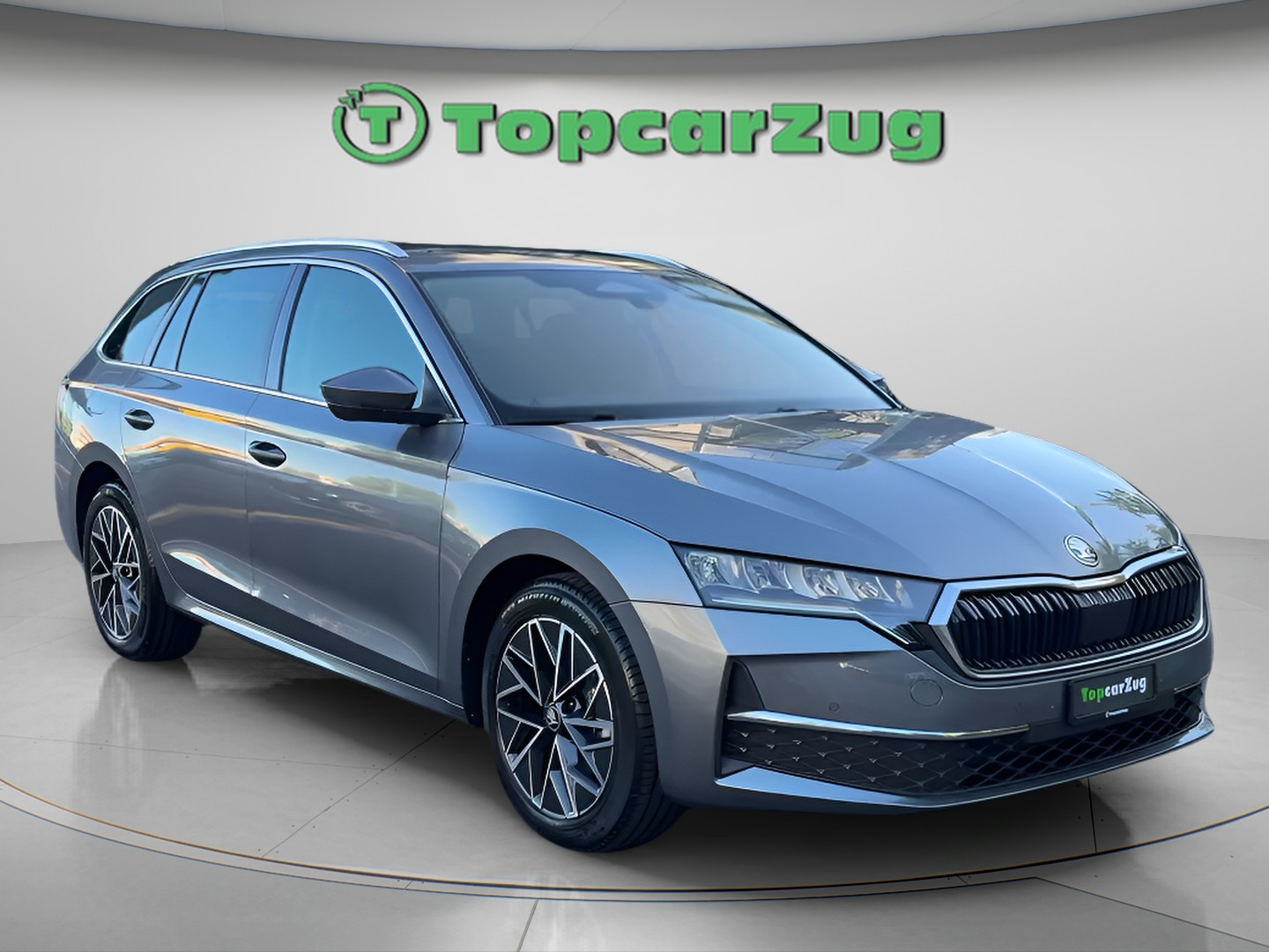 SKODA Octavia Combi 1.5 TSI mHEV DSG Selection-image-3