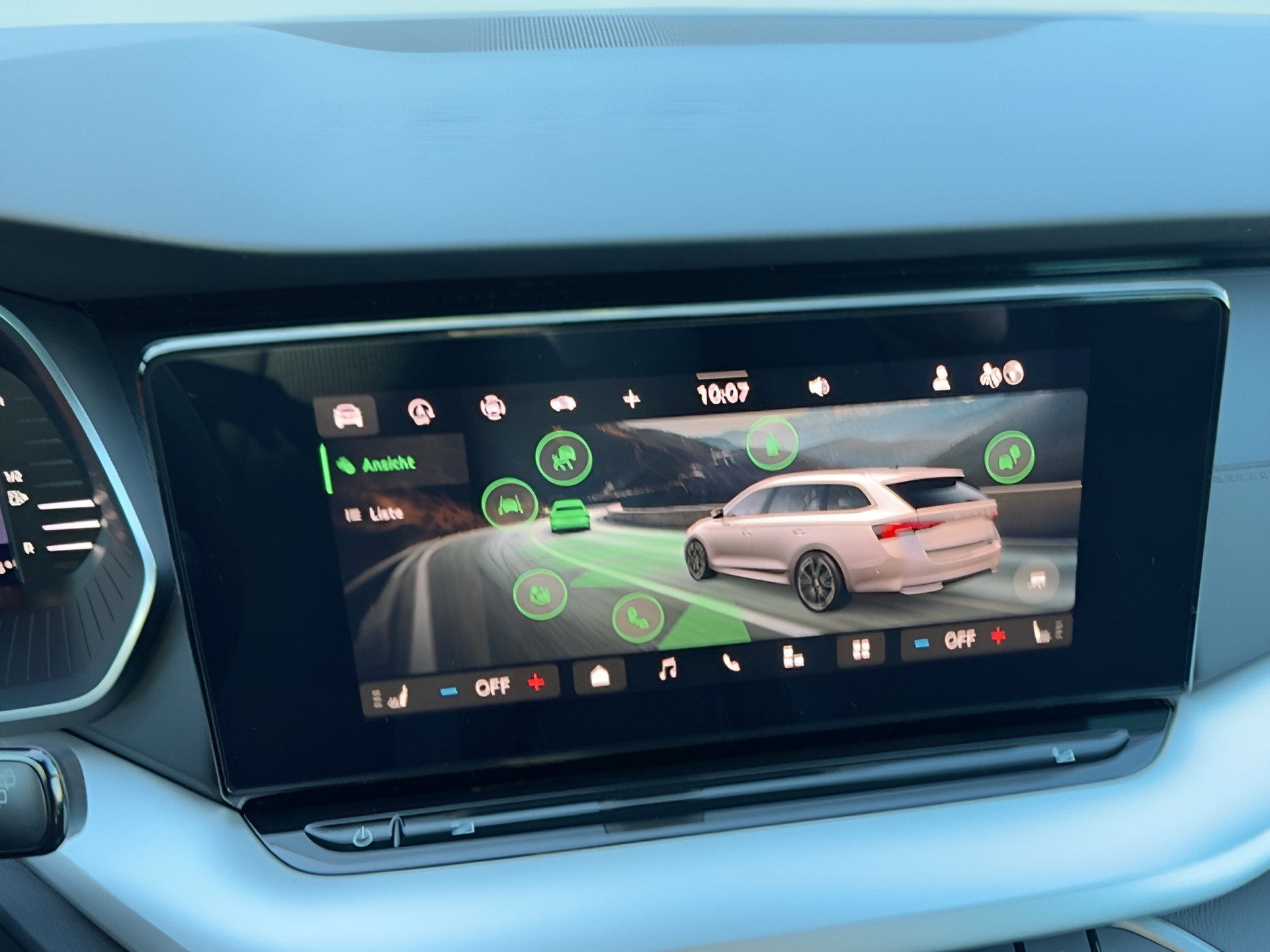 SKODA Octavia Combi 1.5 TSI mHEV DSG Selection-image-12