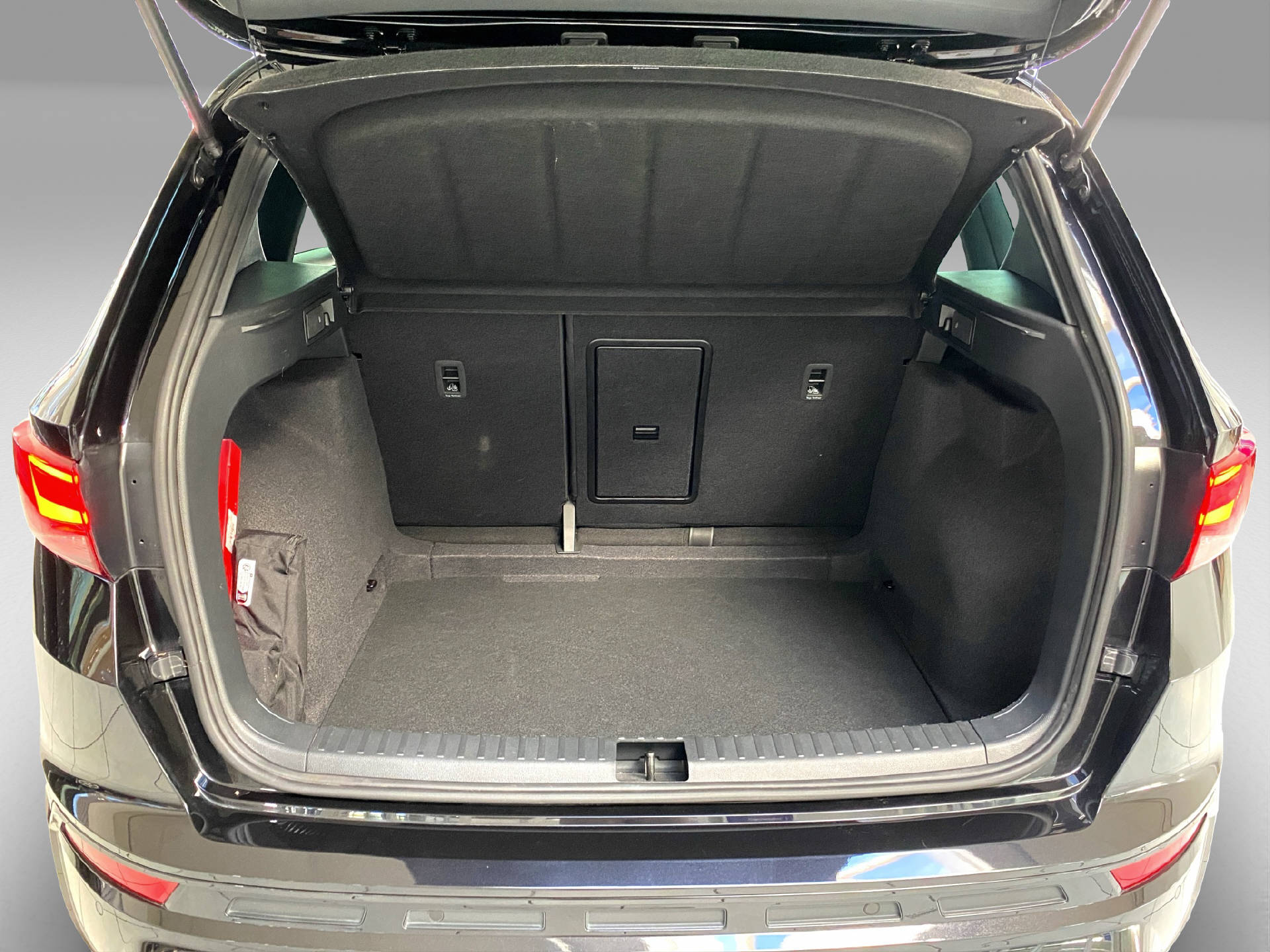 CUPRA Ateca 2.0 TSI Inicio 4Drive DSG-image-15