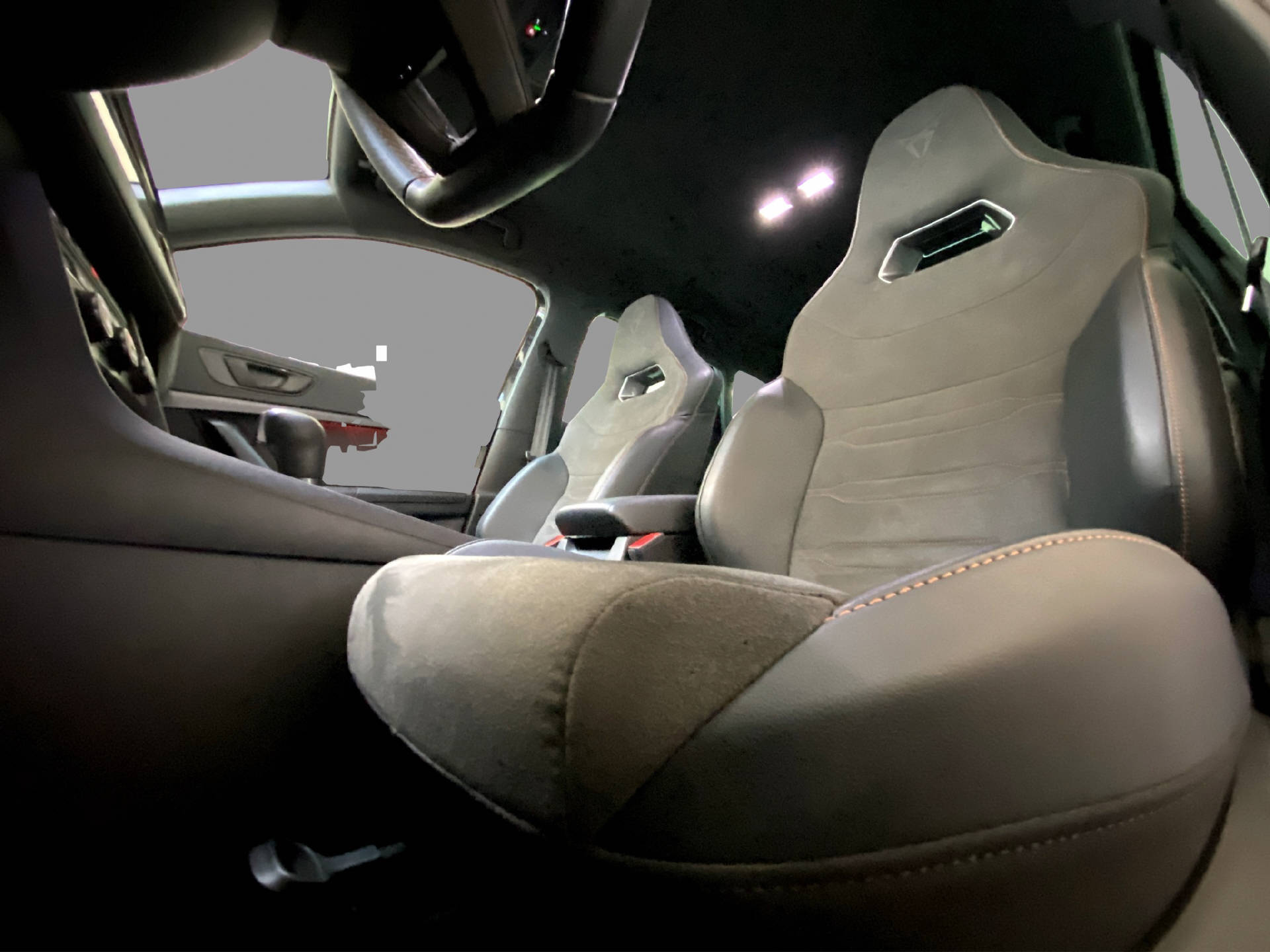CUPRA Ateca 2.0 TSI Inicio 4Drive DSG-image-13