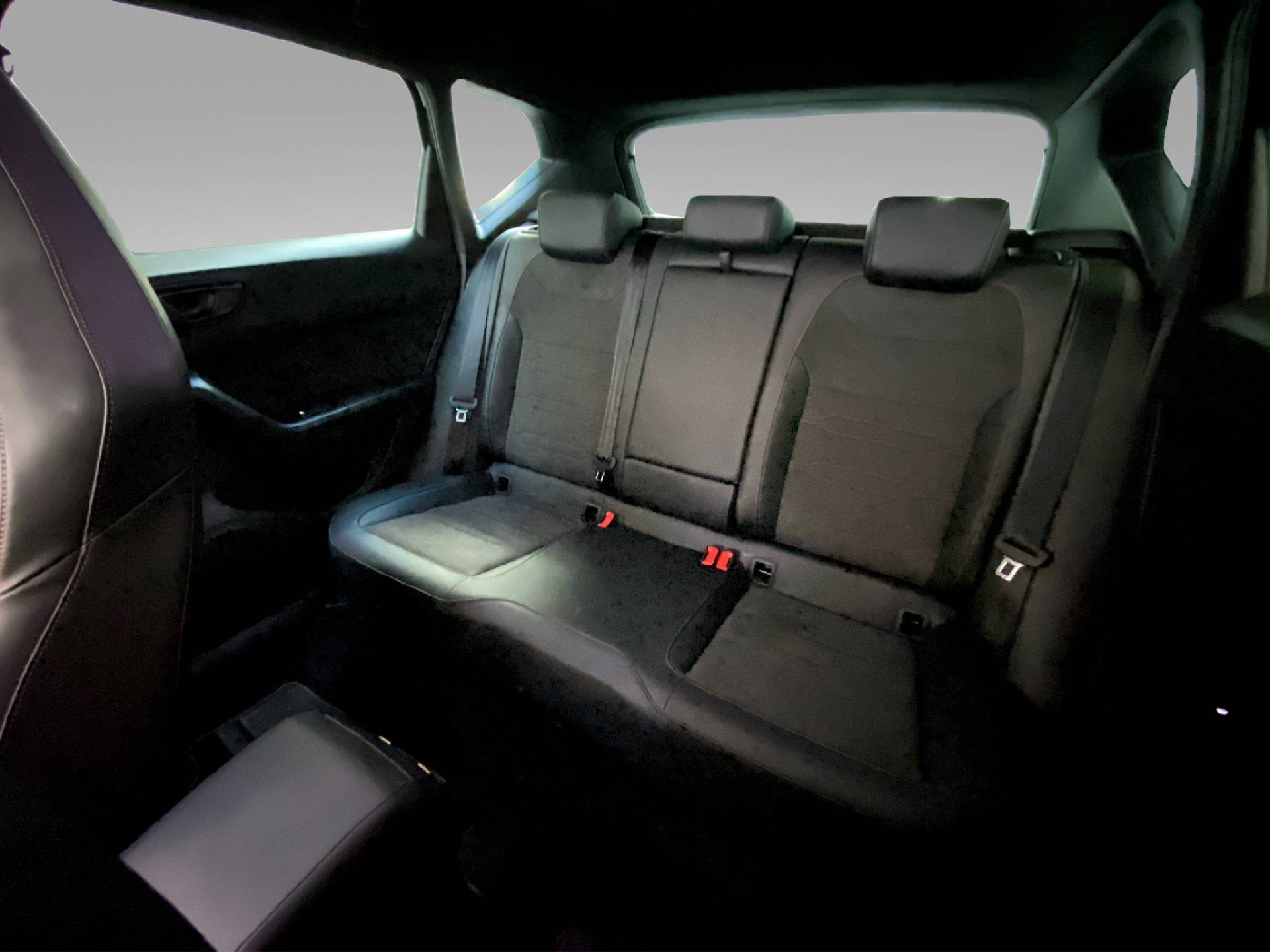 CUPRA Ateca 2.0 TSI Inicio 4Drive DSG-image-14