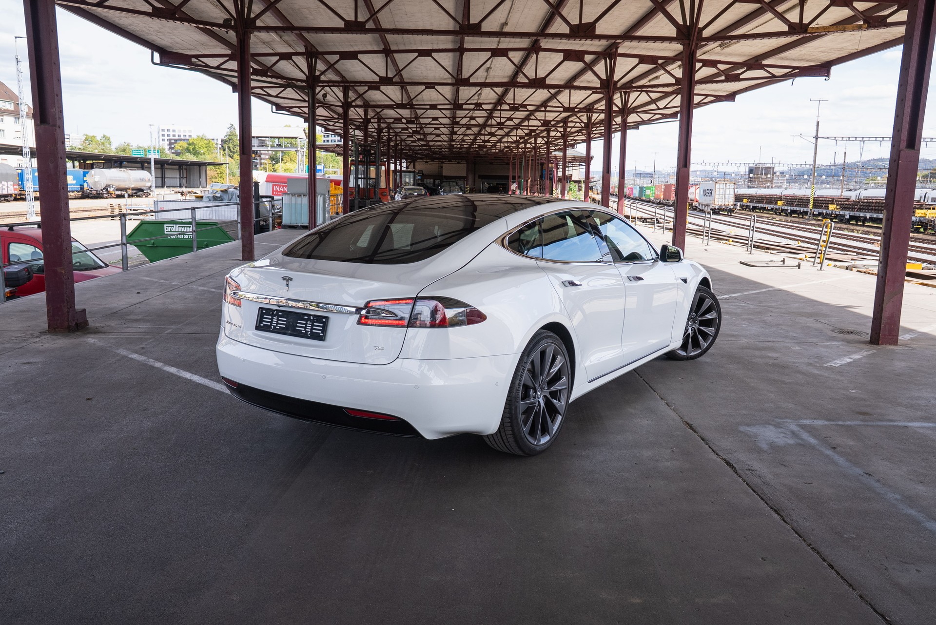 TESLA Model S 75, neue HV-image-4
