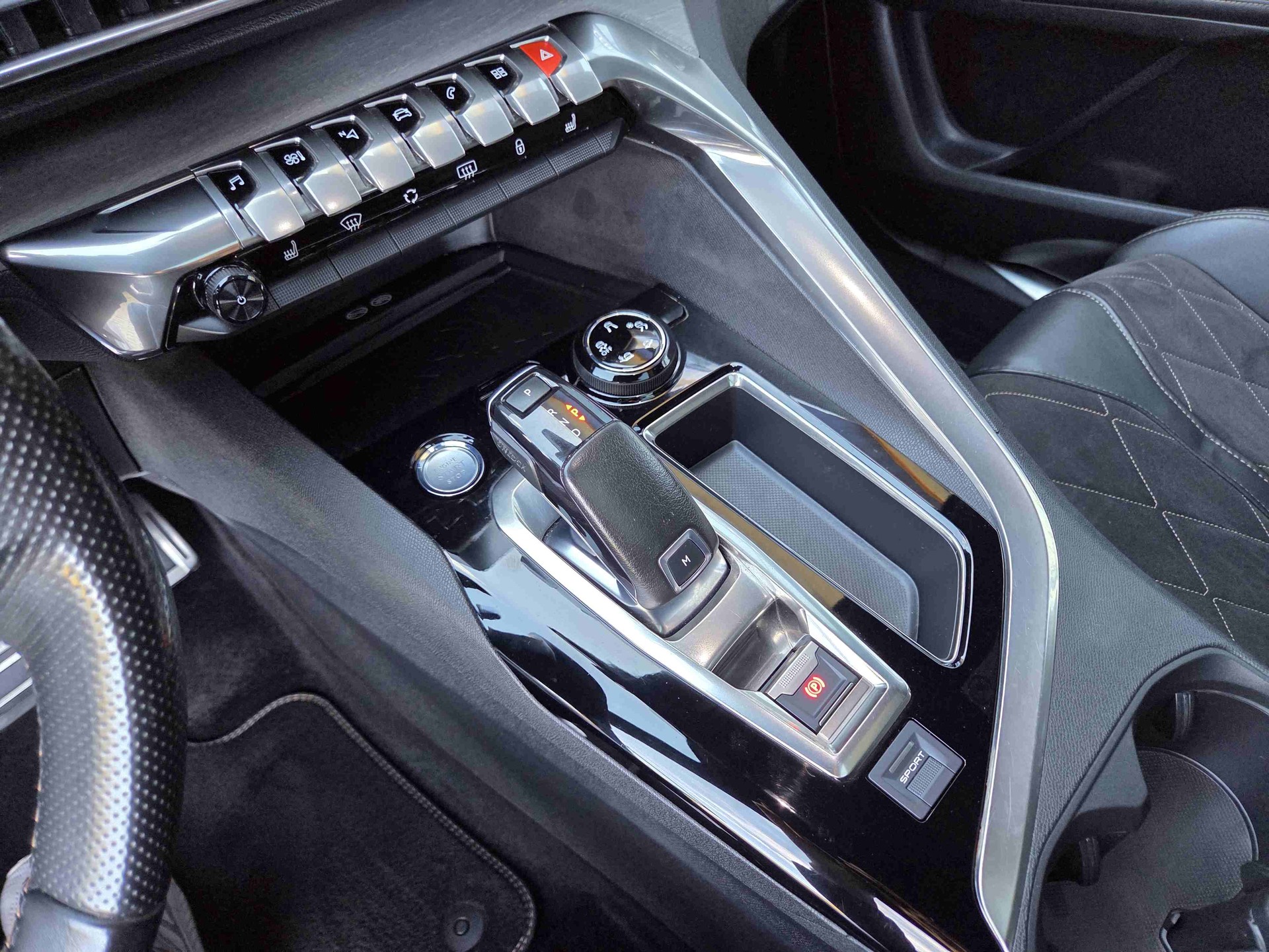 PEUGEOT 5008 2.0 BlueHDi 180 GT *1'800Kg Anhängelast*-image-6