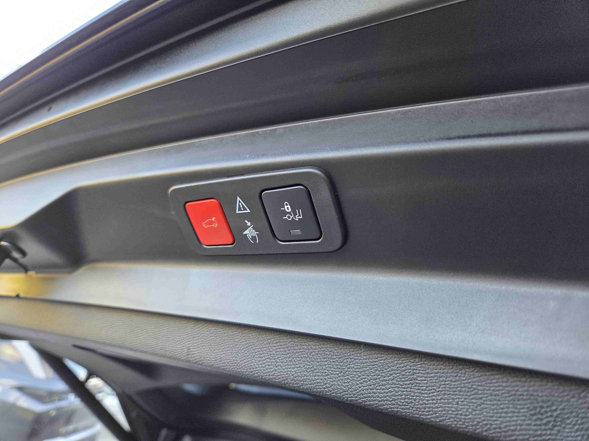 PEUGEOT 5008 2.0 BlueHDi 180 GT *1'800Kg Anhängelast*-image-15