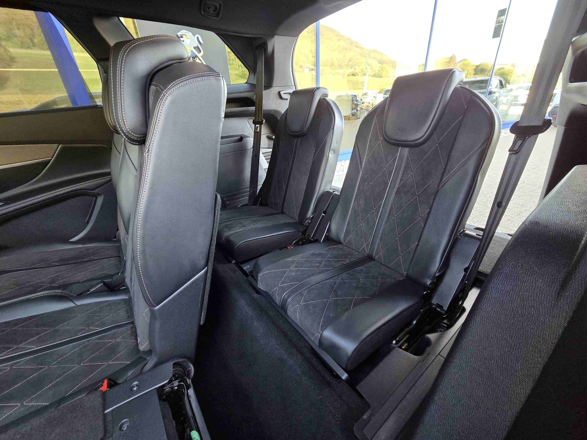 PEUGEOT 5008 2.0 BlueHDi 180 GT *1'800Kg Anhängelast*-image-8