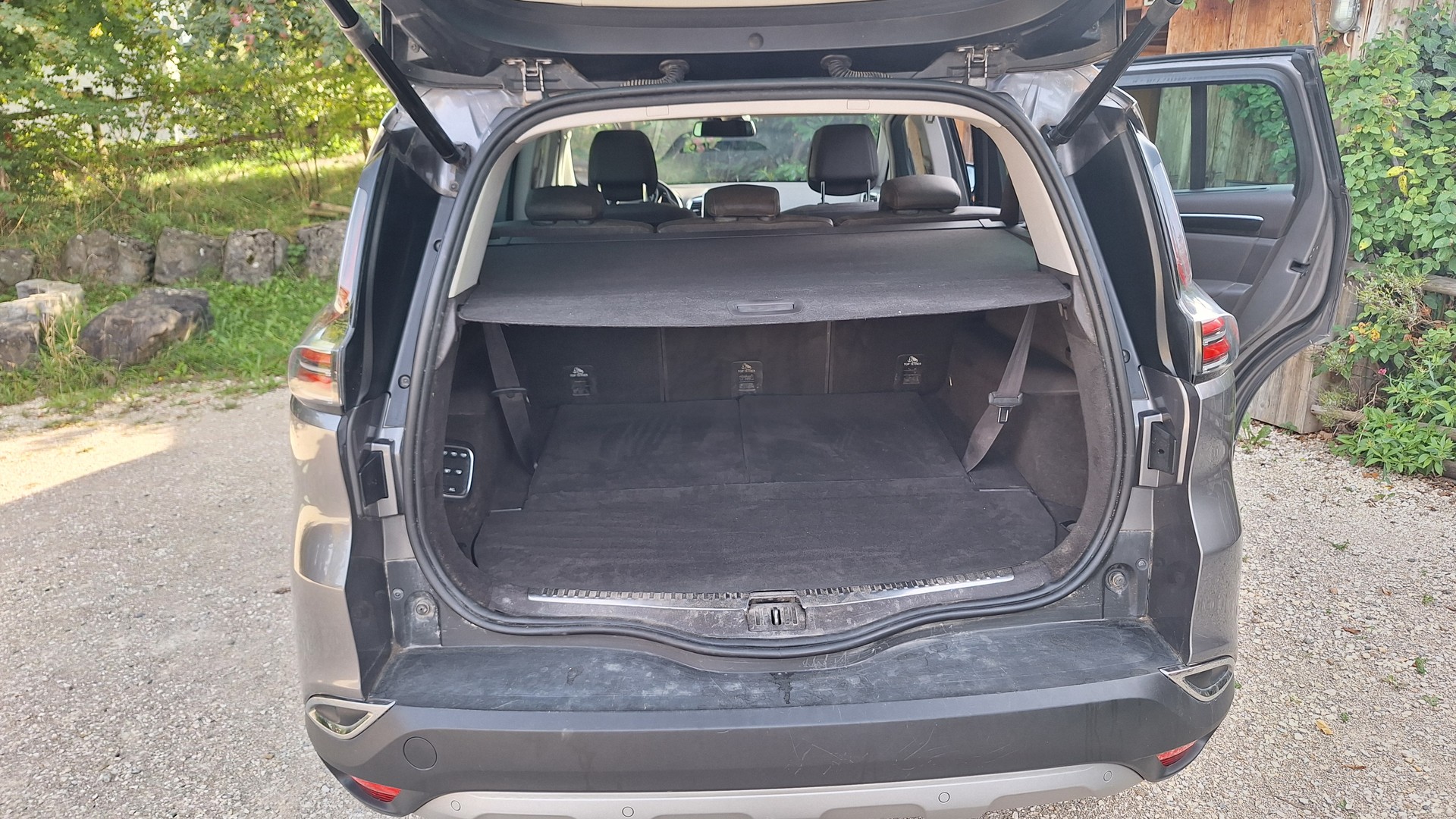 RENAULT 1.6 dCi 160 90th Anniv. EDC-image-5