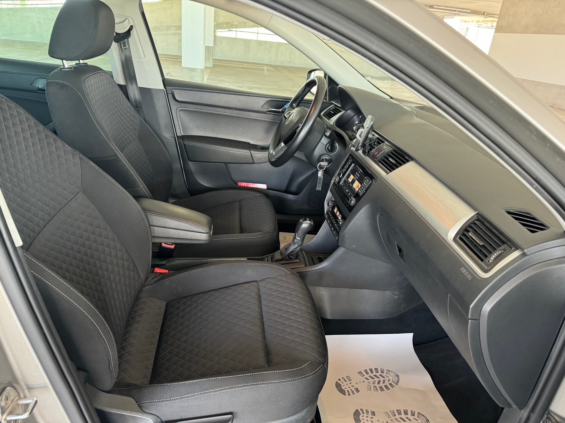 SKODA Rapid Spaceback 1.4 TSI Swiss Edition DSG-image-11