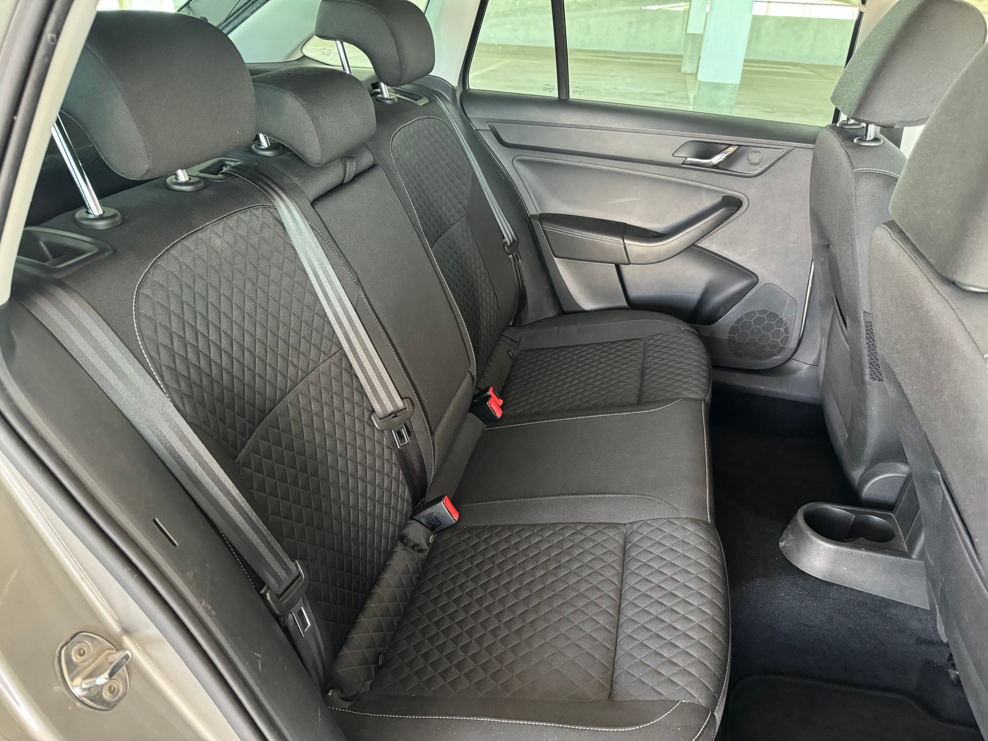 SKODA Rapid Spaceback 1.4 TSI Swiss Edition DSG-image-13