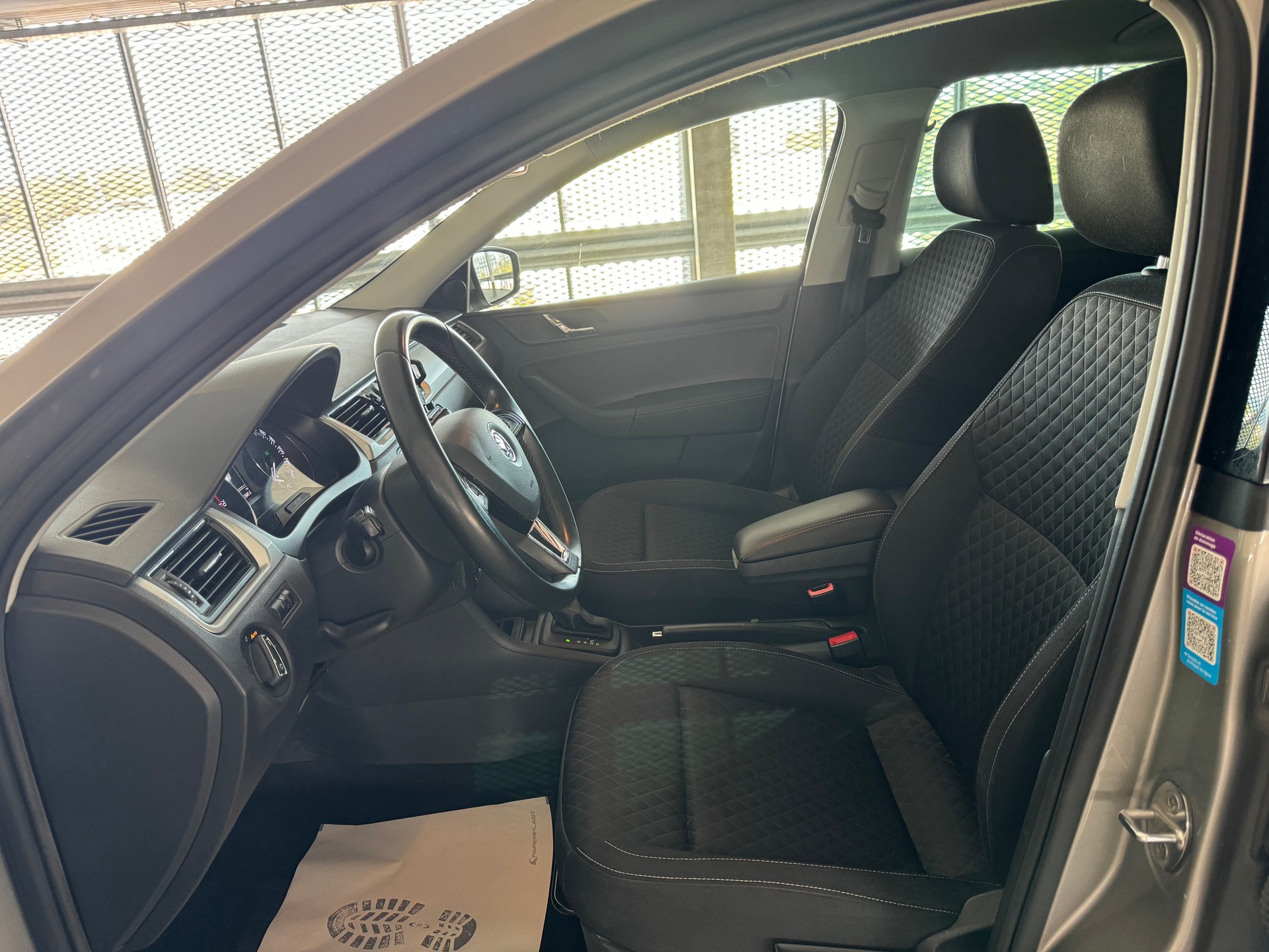 SKODA Rapid Spaceback 1.4 TSI Swiss Edition DSG-image-9