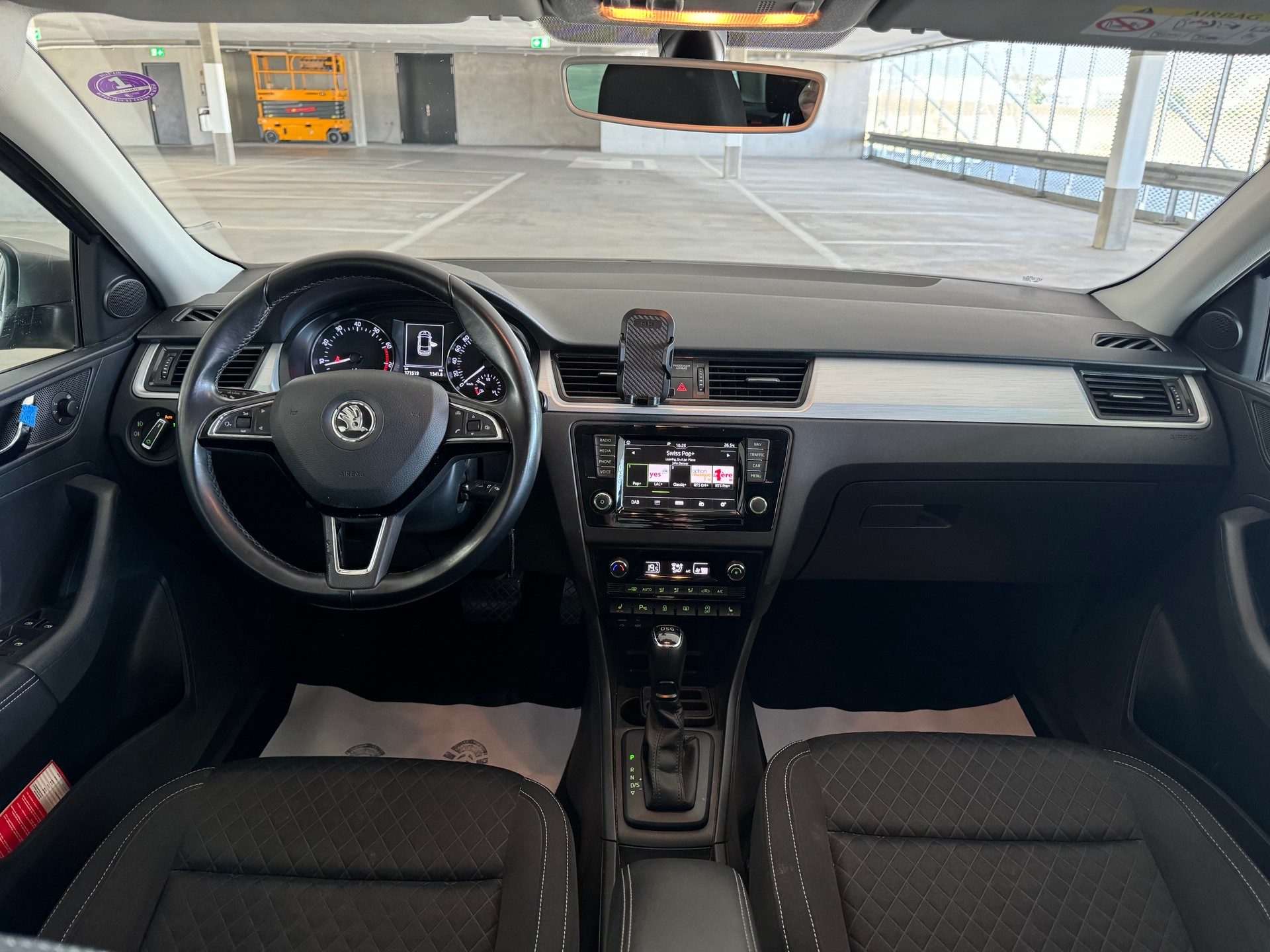 SKODA Rapid Spaceback 1.4 TSI Swiss Edition DSG-image-8