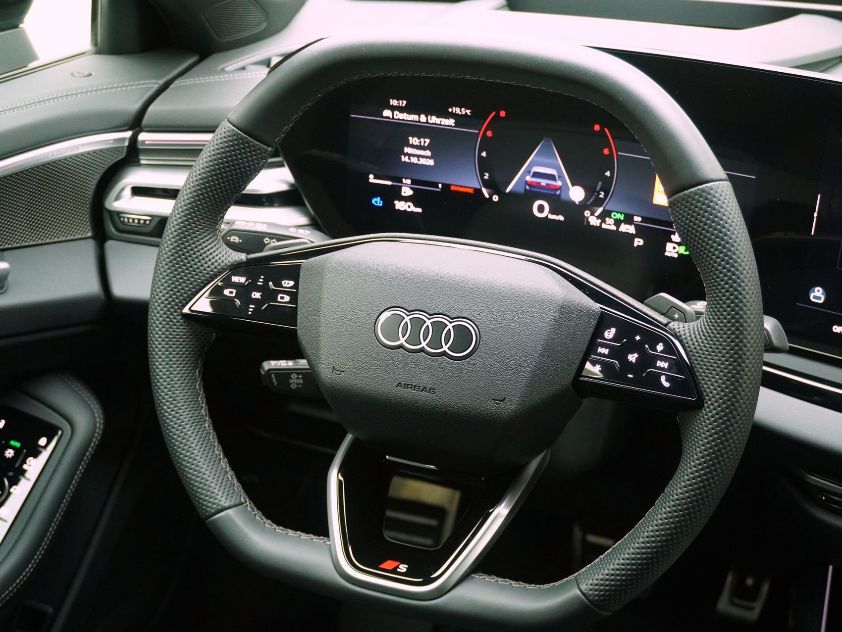 AUDI A6 3.0 V6 TFSI S line quattro S-Tronic **Audi Werksgarantie bis 11/2030**-image-11